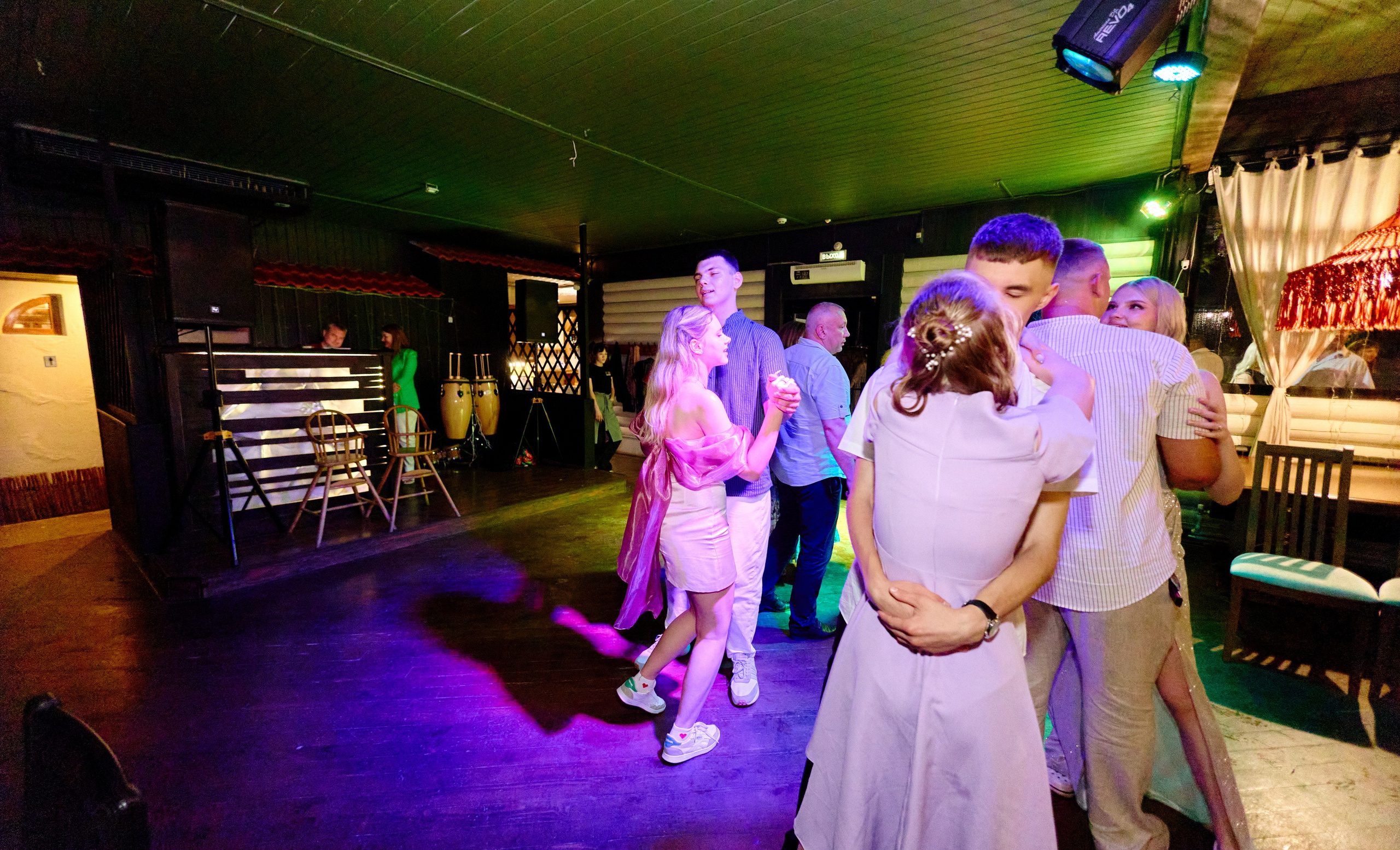 Выпускной 35 Сош. Фотограф Выпускные альбомы Таганрог Сергей Коробченко