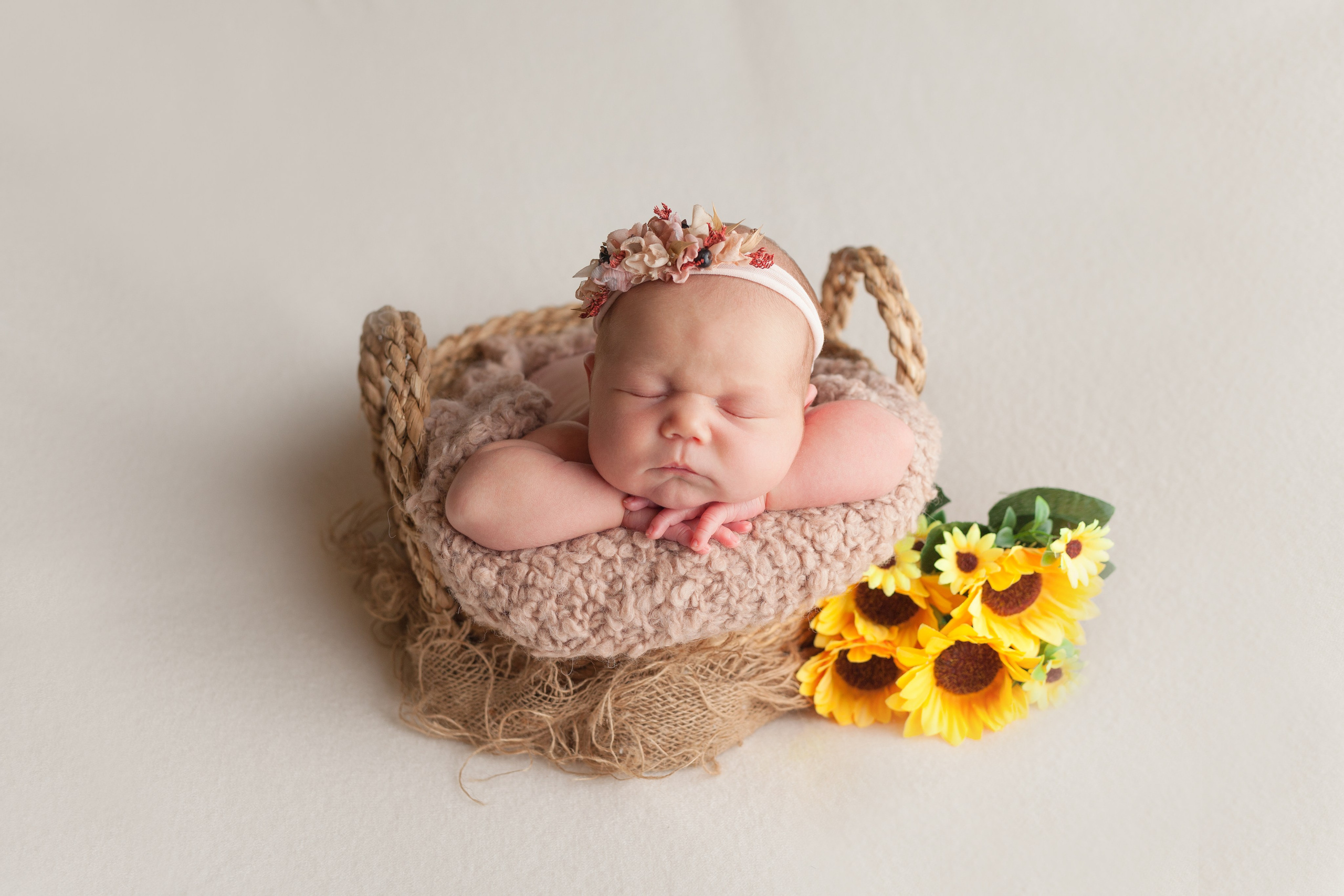 Newborn. Фотограф новорождённых в Самаре