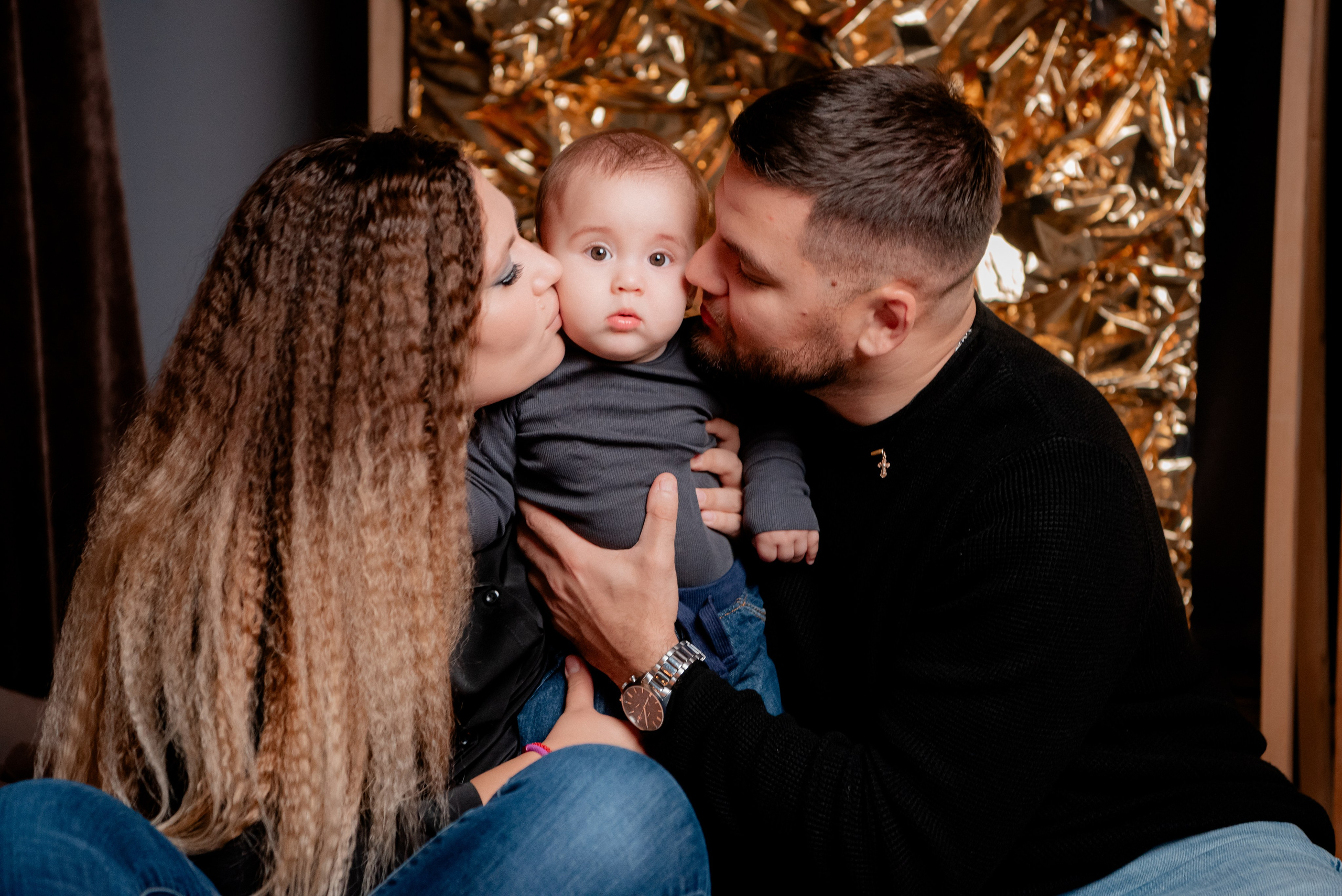 Семья Шварц в студии Атмосфера, зал Колорит. Фотограф в Волгограде и Волжском Александр Горбань