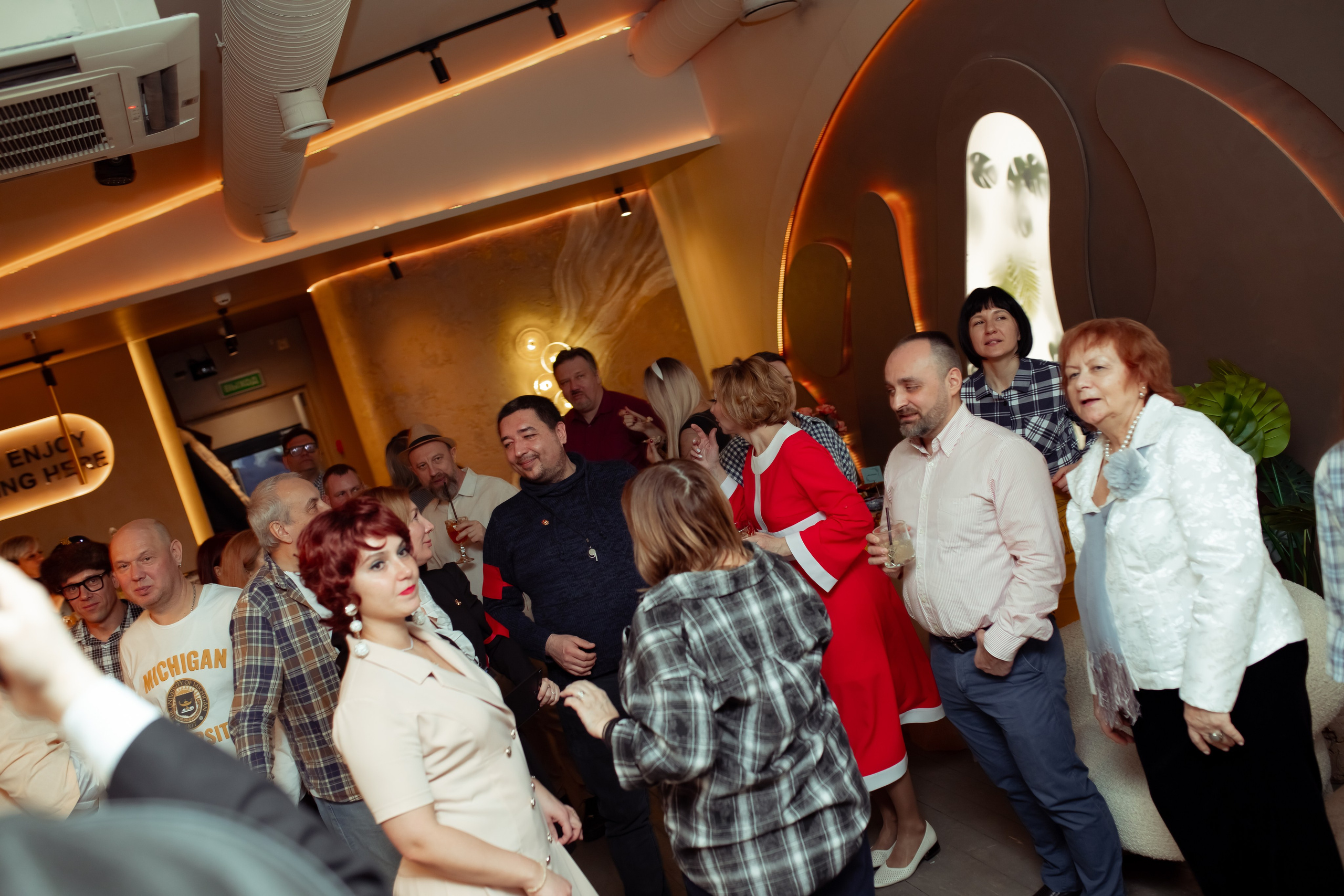 Юбилей Анны в стиле Гайдая. Семейный и детский фотограф в Москве Дорогова Екатерина