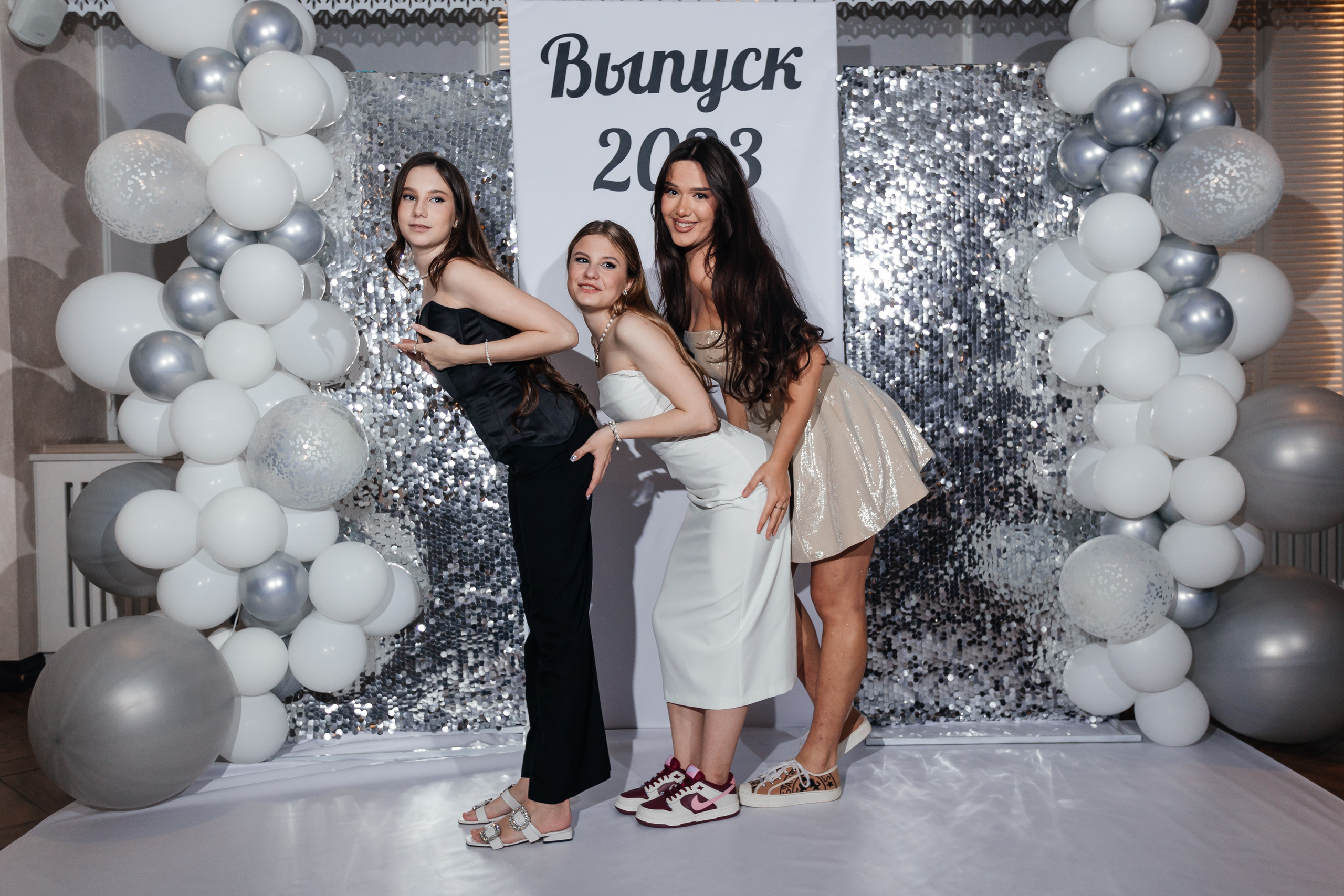 Выпускной 11 «А». Школа № 42. Свадебный фотограф в Краснодаре Николай Крауз