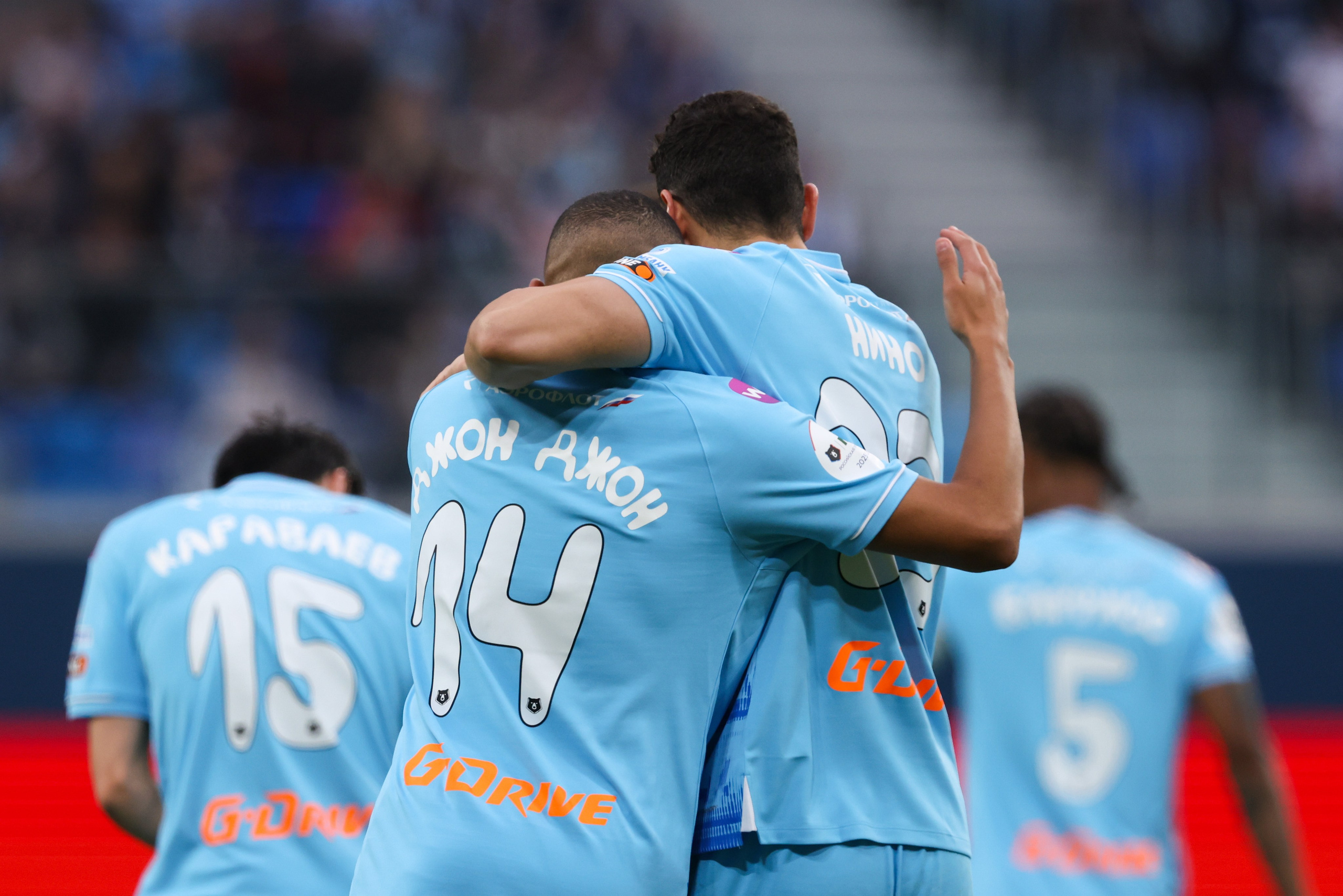 ФК «Зенит» — ФК «Крылья советов». Спортивный и репортажный фотограф Антон Тереханов