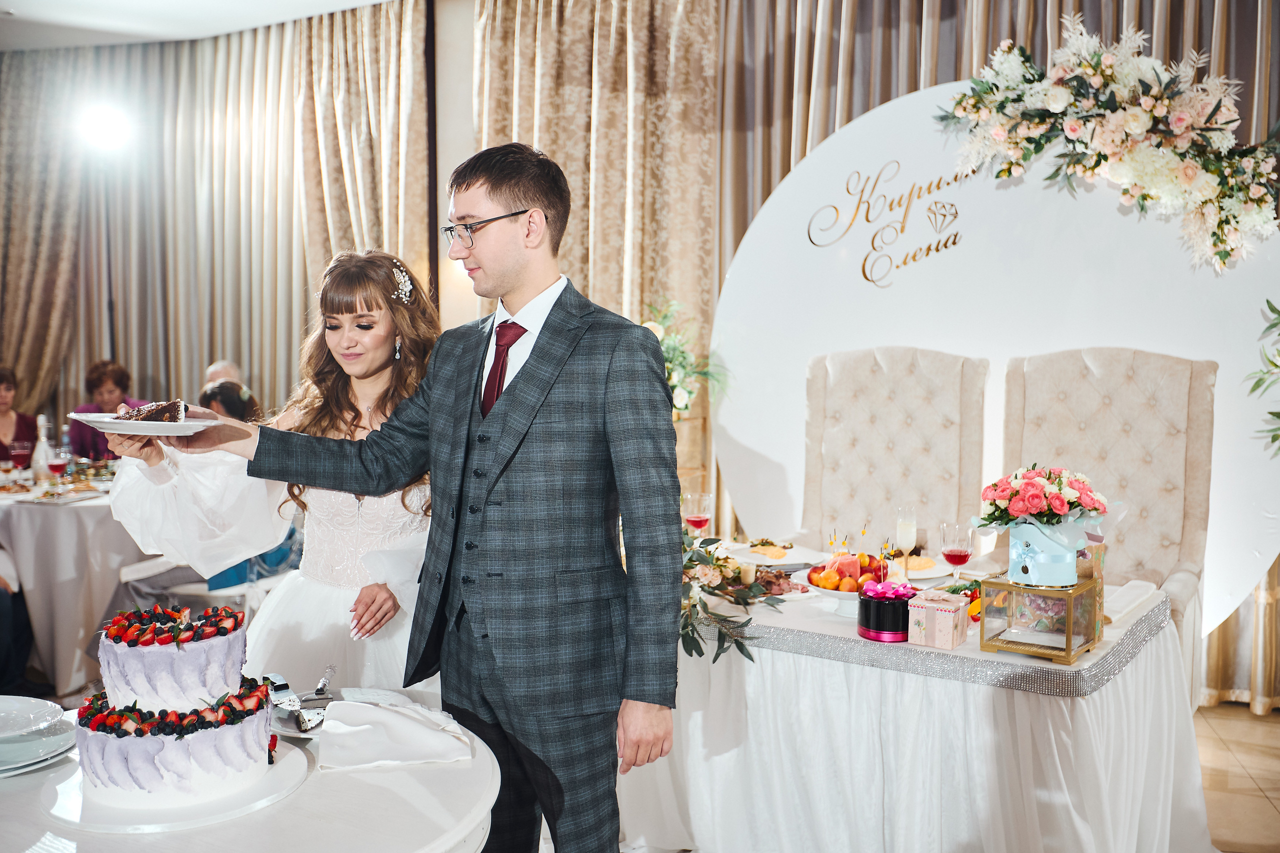 Кирилл и Елена. Иван Март Свадебный и портретный фотограф Тюмень