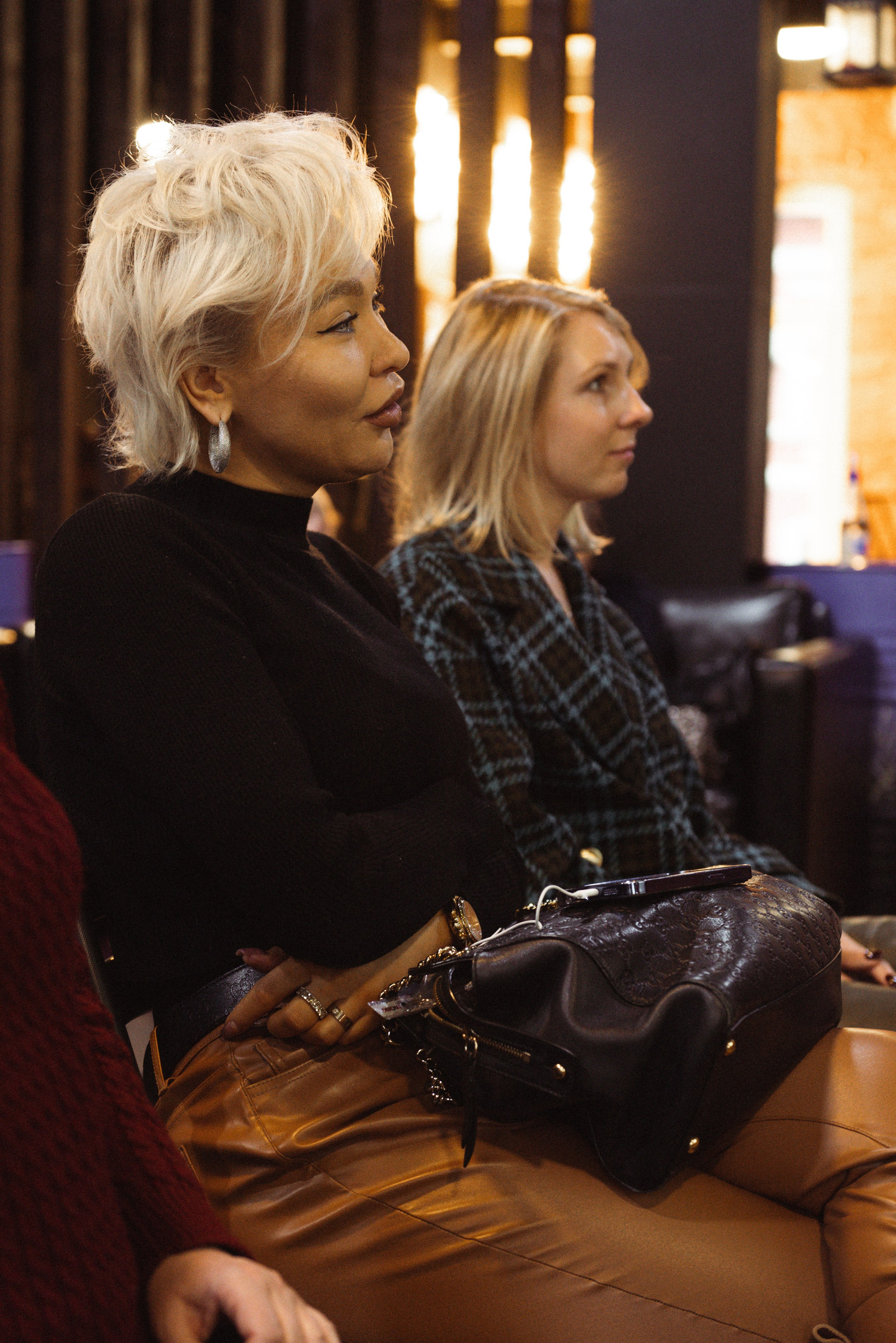 Сообщество «New Times». Фотограф Москва Настя Профотовна. Репортажные, свадебные и контент фотосессии