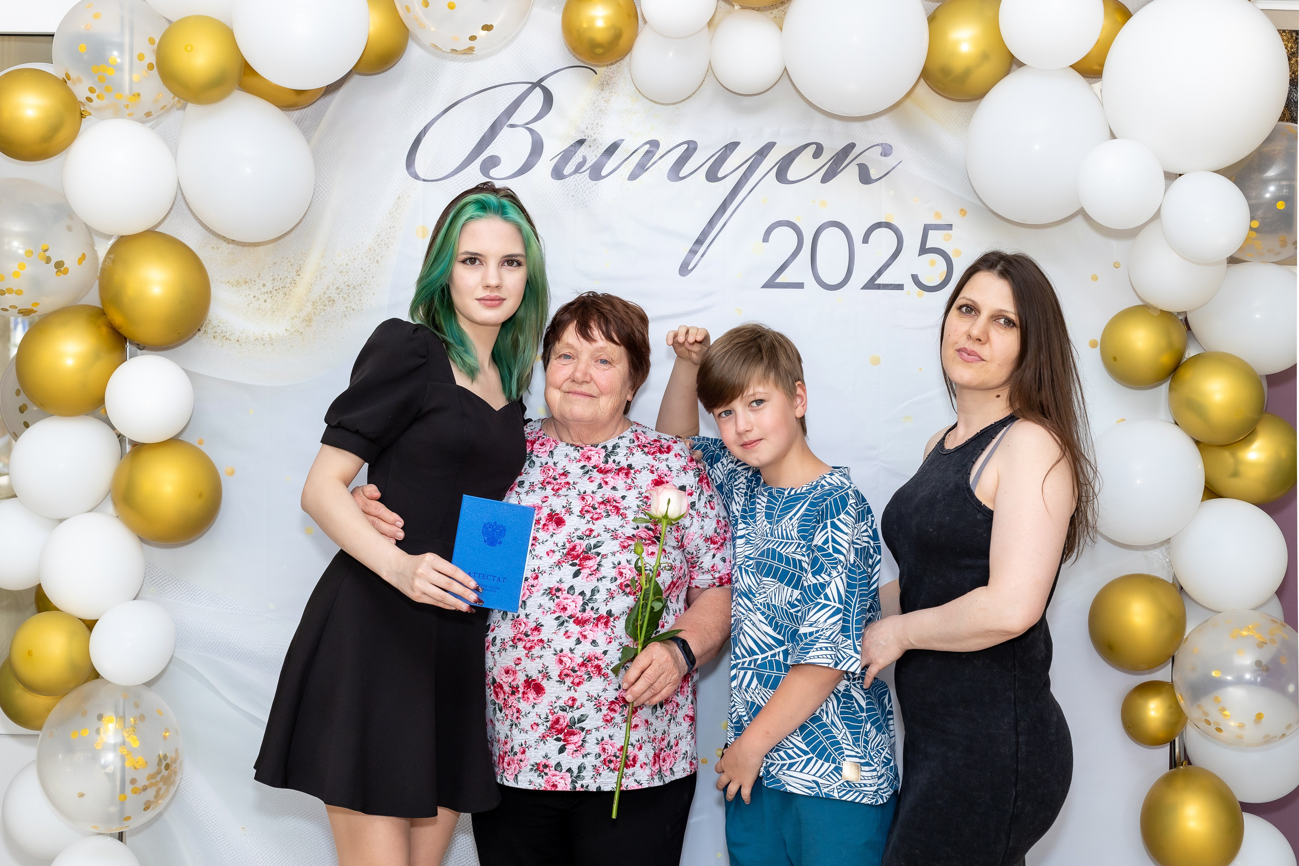 Вручение аттестата 2025. Выпускные альбомы Майкоп, Краснодар Елена Золотарева