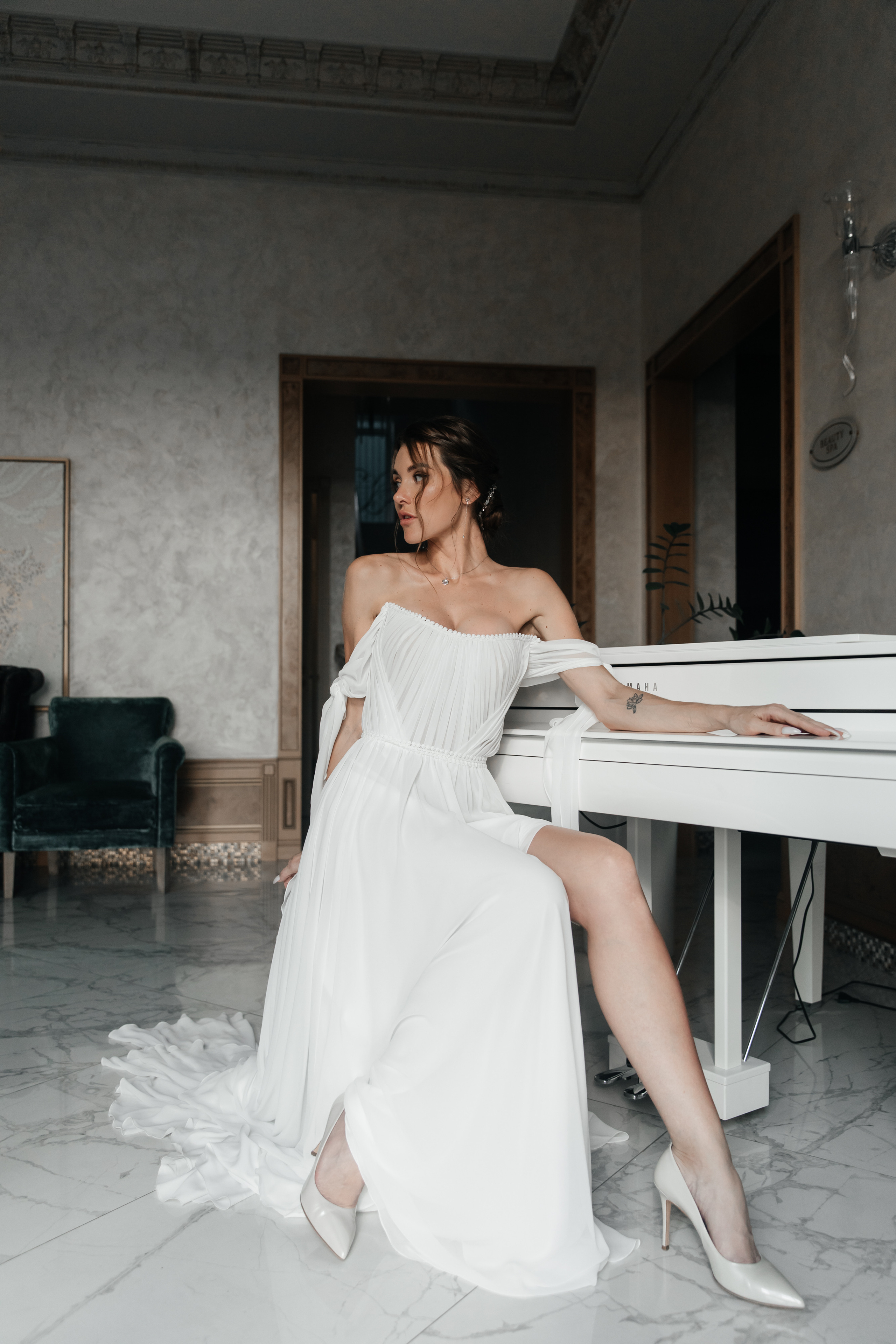 Свадебная фотосессия в отеле. Свадебный фотограф в Москве Екатерина Гусева