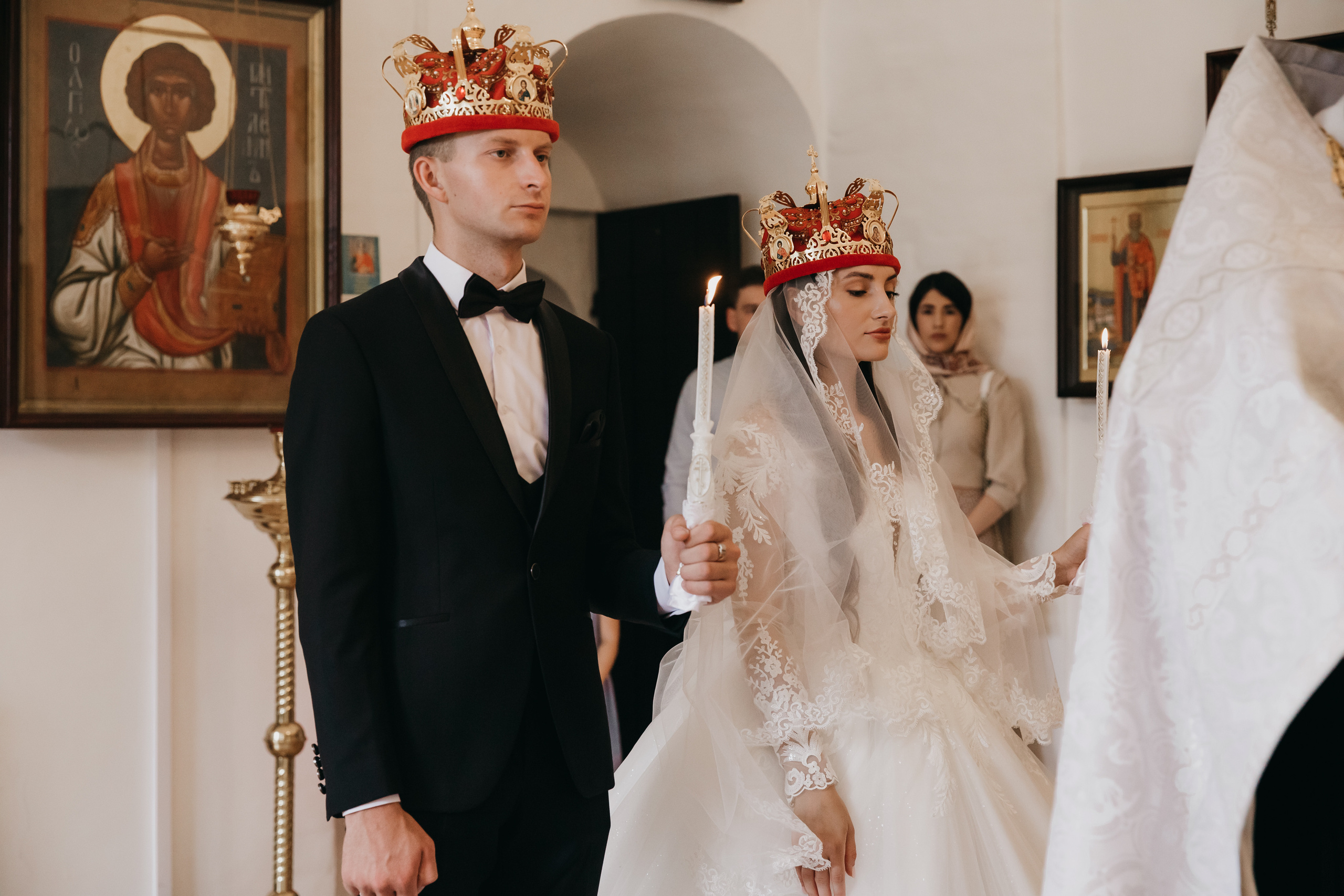 Венчание в Храме Тихвинской Иконы Божией Матери. Свадебный фотограф в Москве Екатерина Гусева