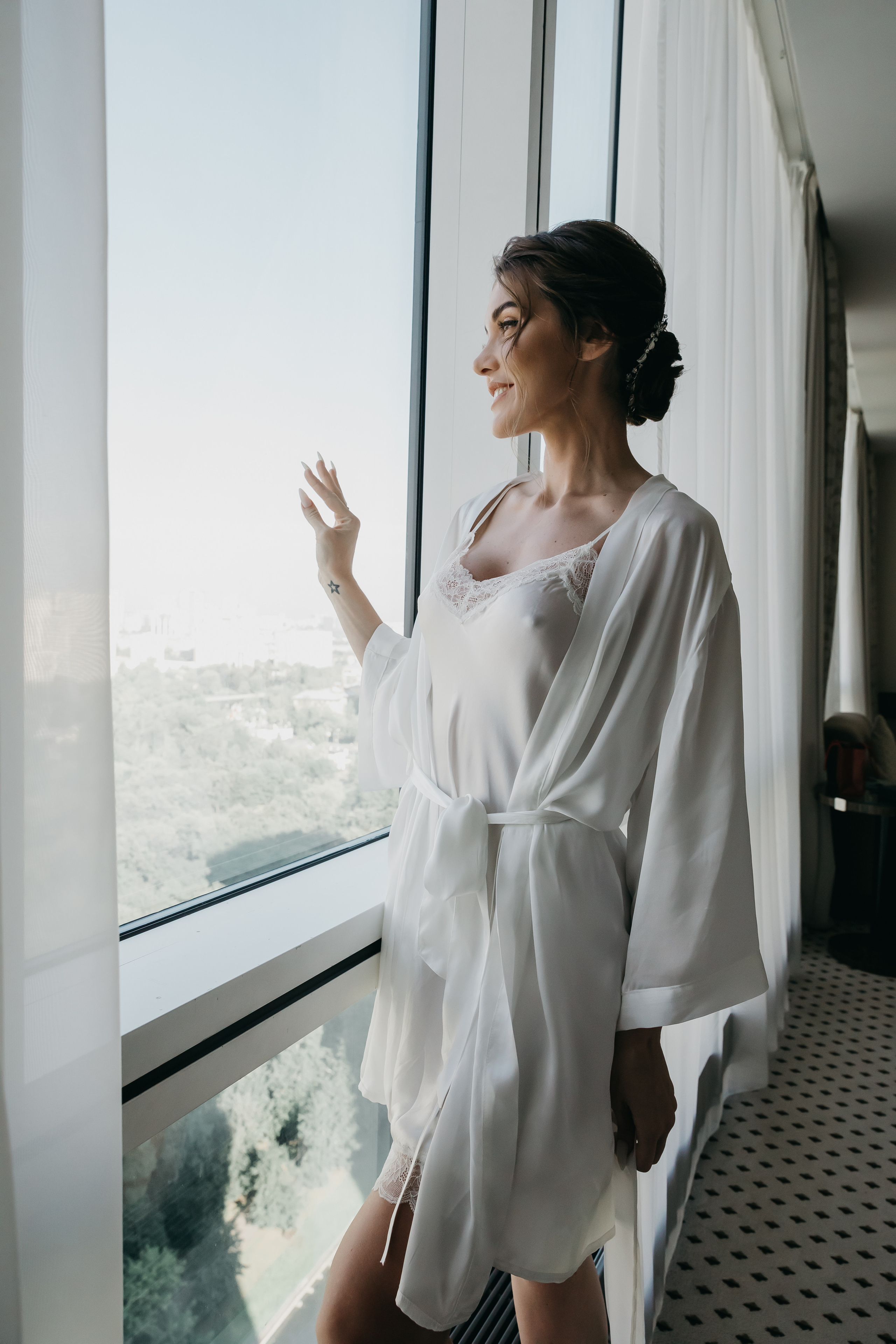 Свадебная фотосессия в отеле. Свадебный фотограф в Москве Екатерина Гусева