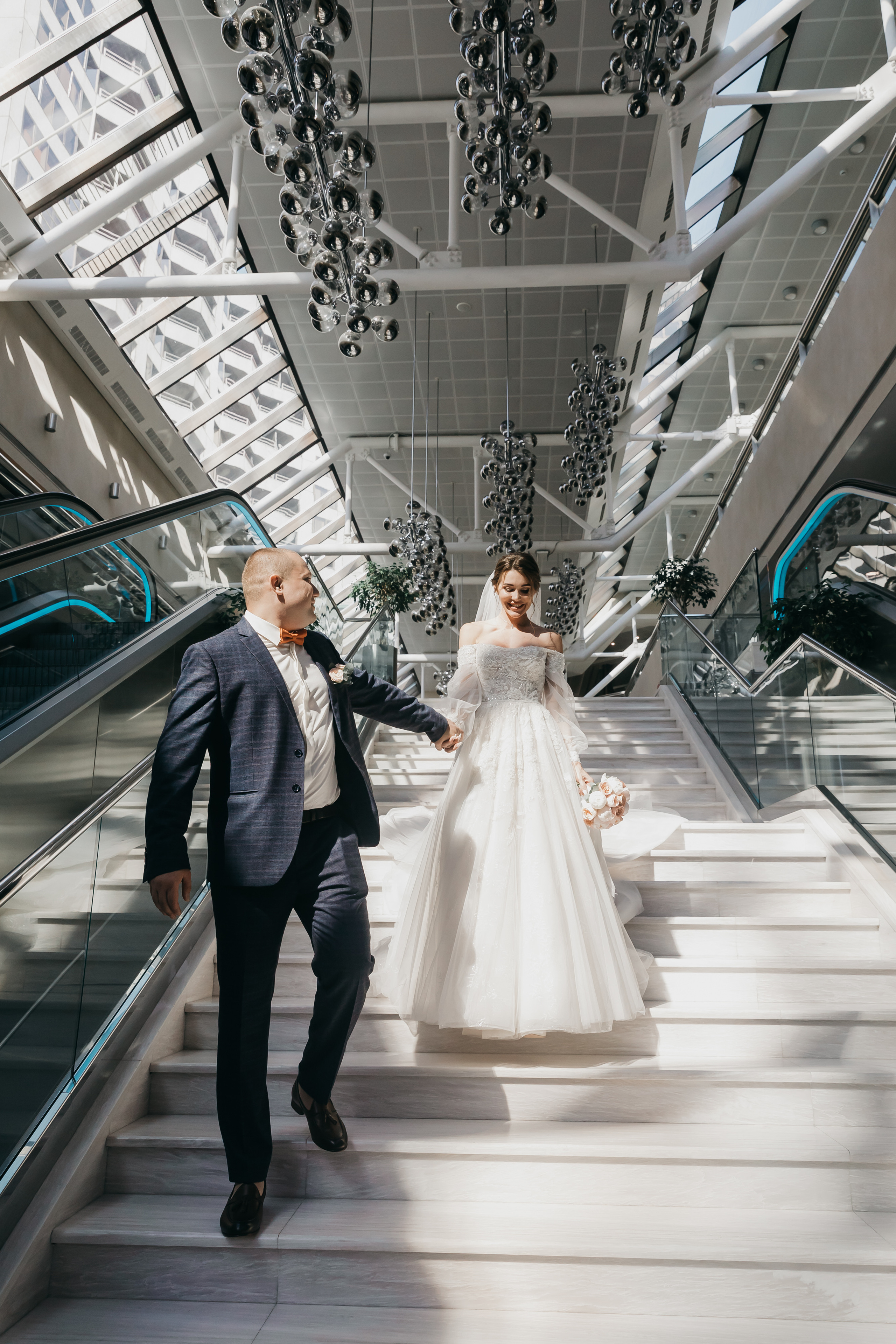 Свадебная фотосессия в отеле. Свадебный фотограф в Москве Екатерина Гусева