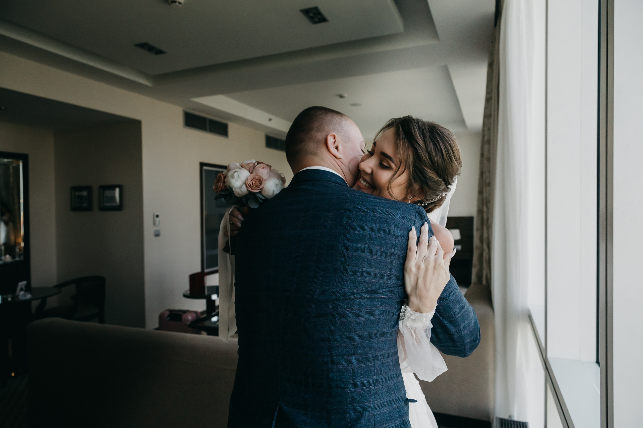 Свадебная фотосессия в отеле. Свадебный фотограф в Москве Екатерина Гусева