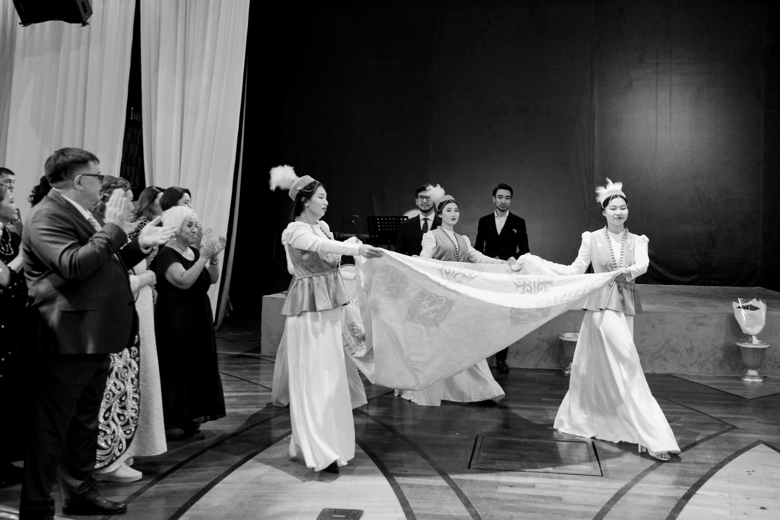 Свадебный банкет Абылайхан и Меруерт. Akkanatart.kz