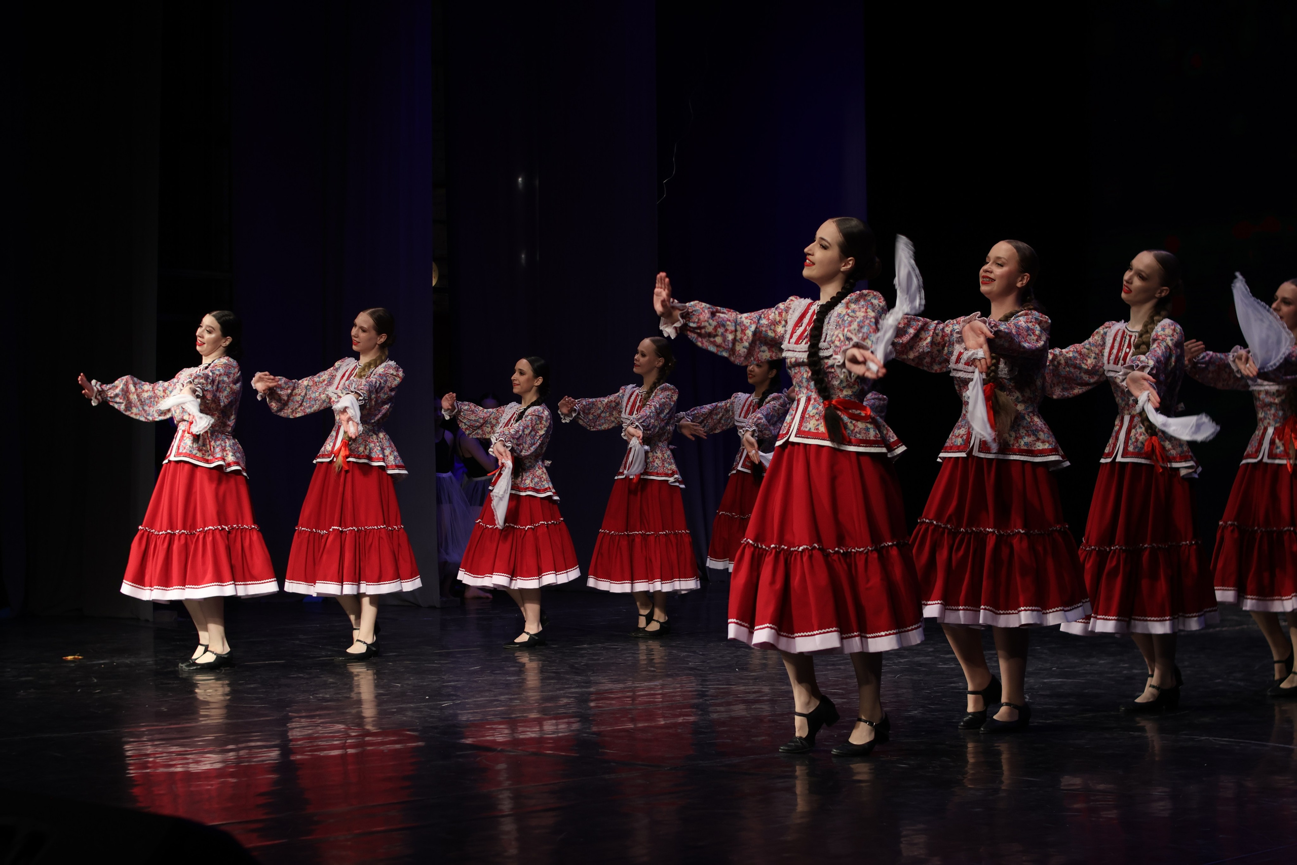 13 апреля, г. Томск. Золотое яблочко