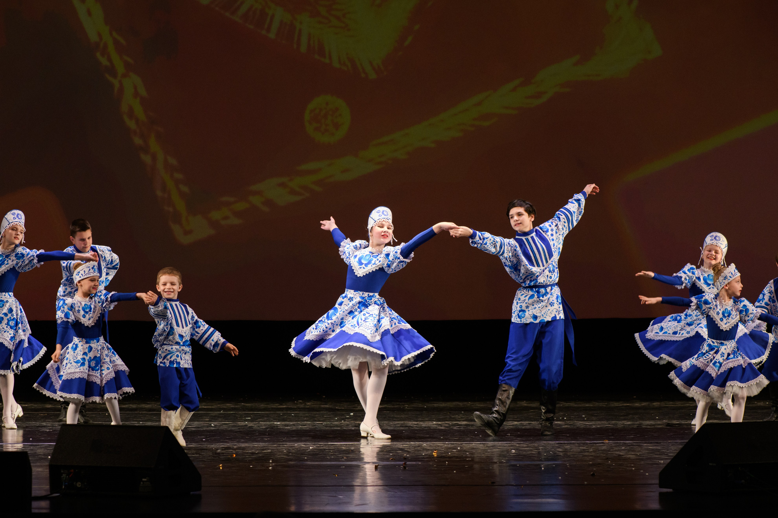 23 апреля, часть 2, БКЗ Октябрьский, г. Санкт-Петербург. Золотое яблочко