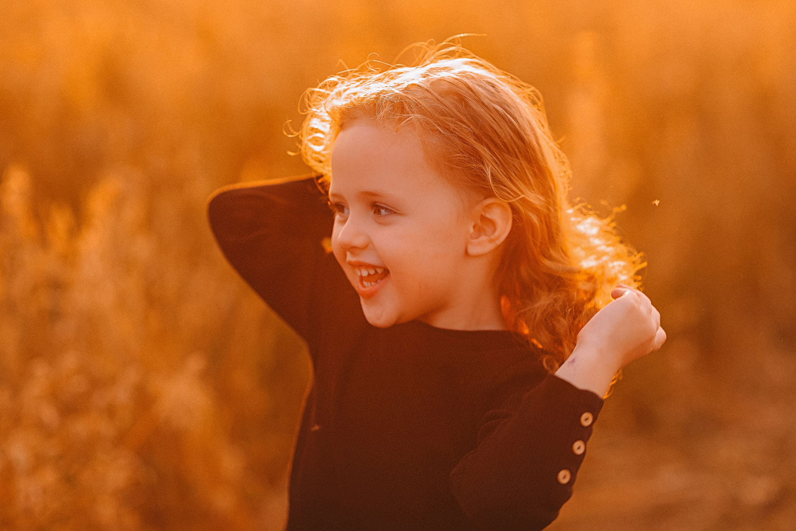 Поле. Семейный фотограф Тюмень, фотограф на роды Салмина Мария