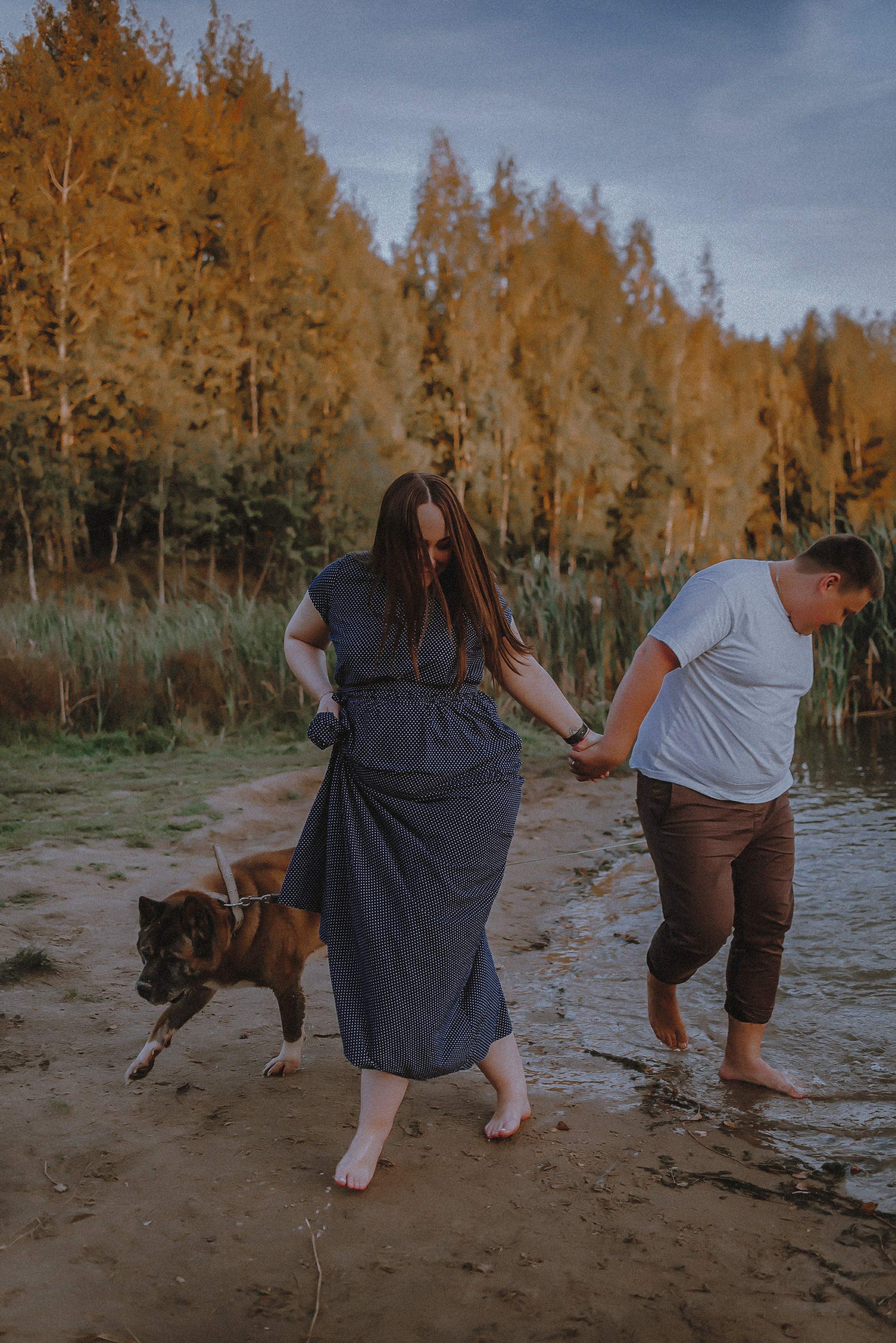 Озеро в лесу. Свадебный и семейный фотограф в Москве Сажина Кристина КиМ. Свадебный оператор в Москве Сажин Максим