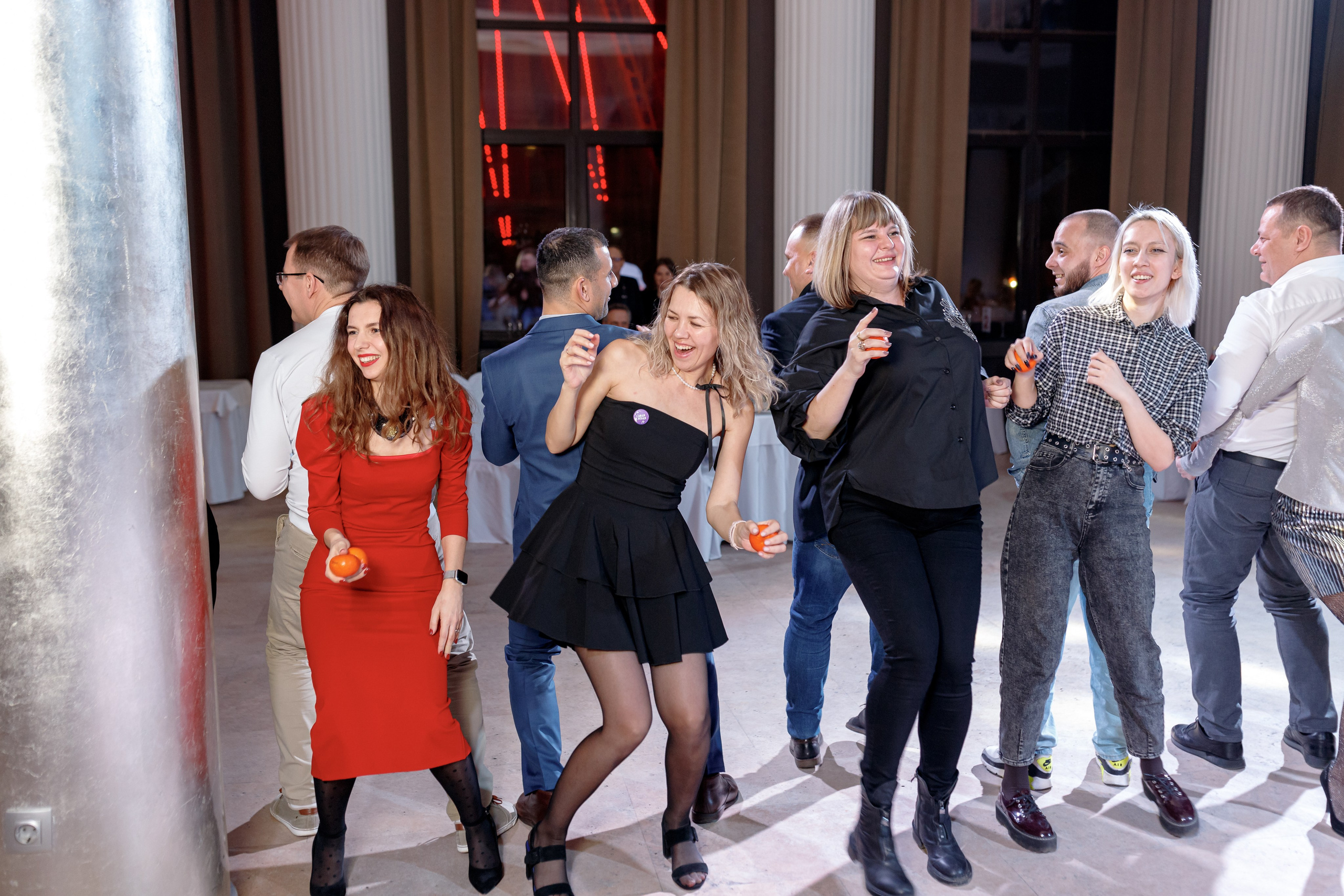 Репортажная фотосъёмка — корпоратив Tele2 2024