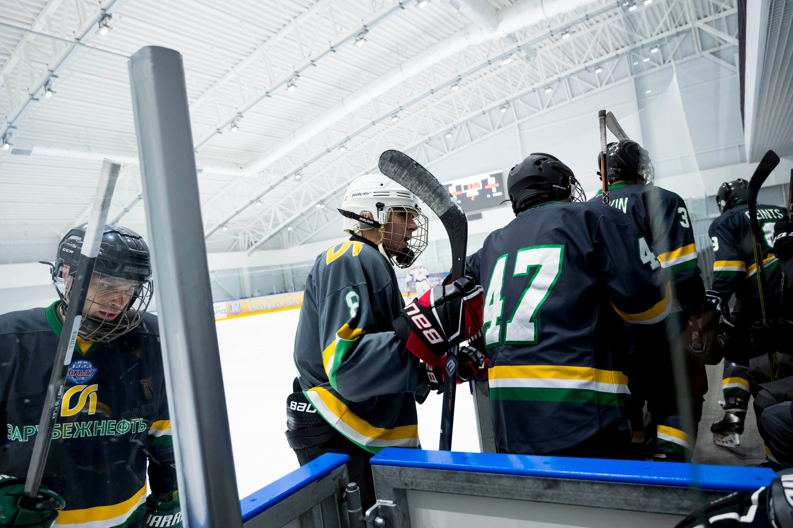 Хоккейный матч корпоративной команды Зарубежнефть. Репортажный фотограф и видеограф Слава Думчев. Тимбилдинги, отчетники, корпоративы