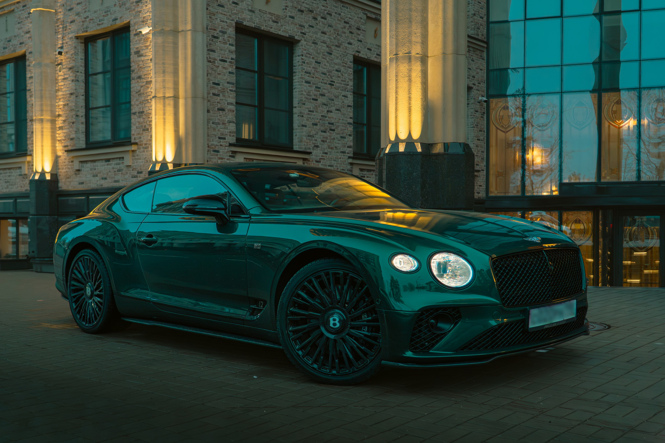 Bentley Continental. Видеограф и фотограф в Санкт-Петербурге
