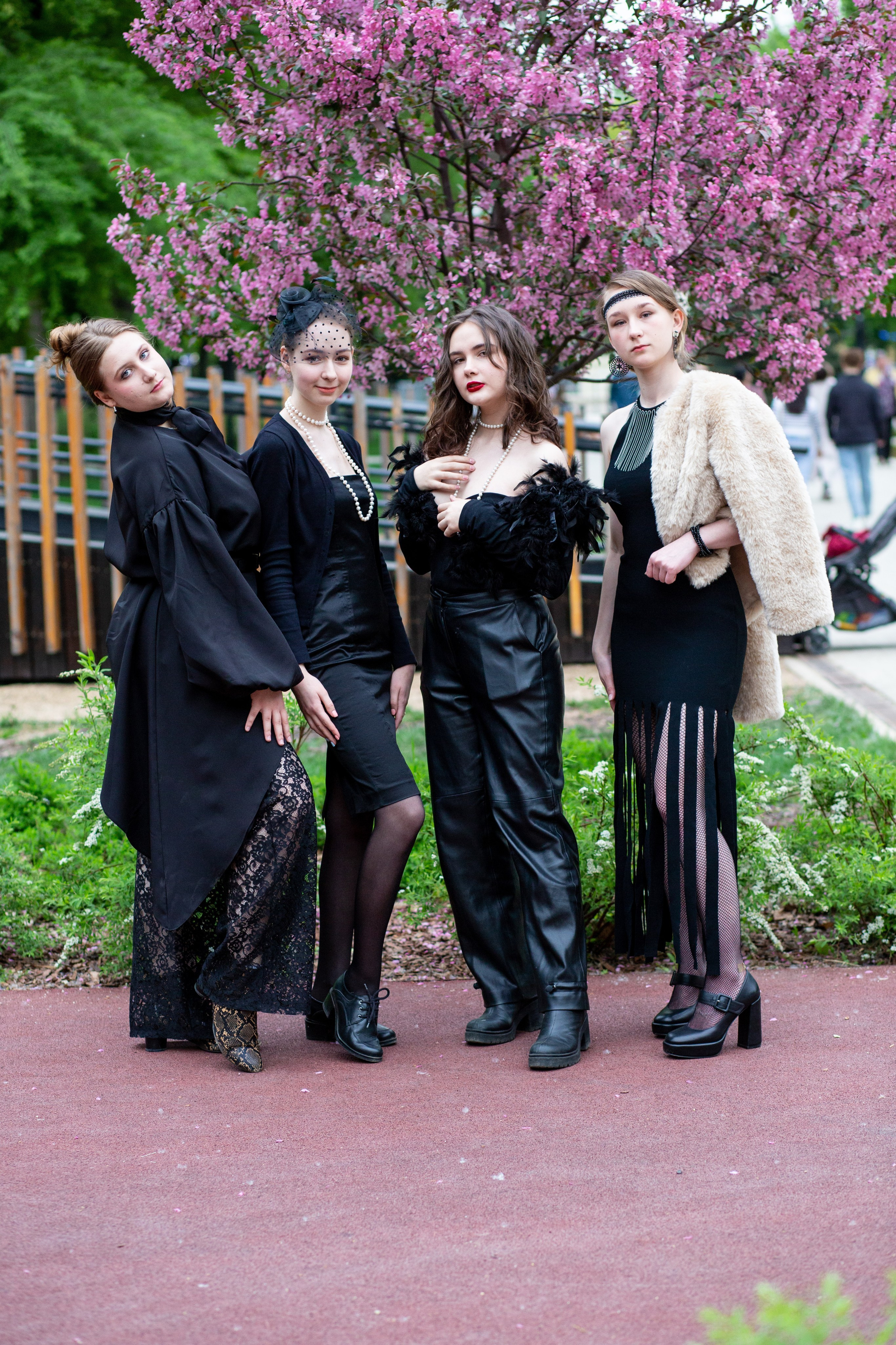 Прогулка. Выпускные альбомы Воронеж " СОКОЛ фото»