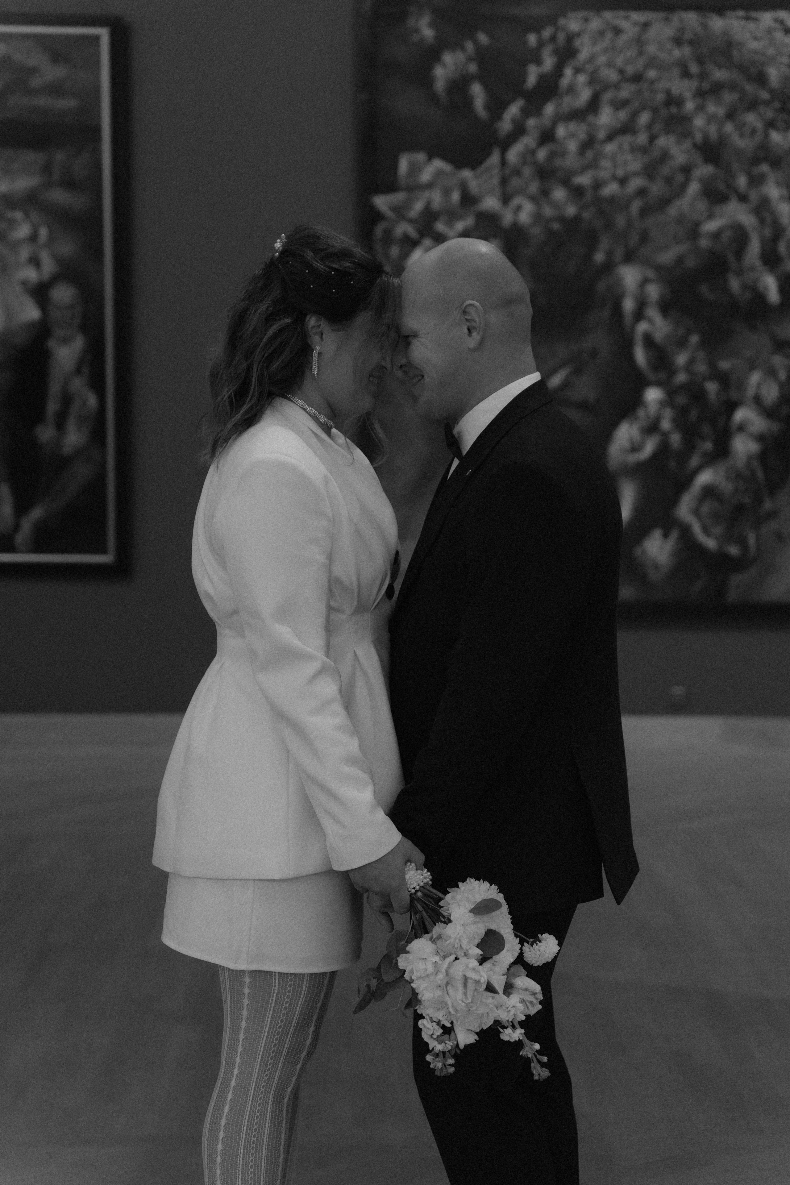 Свадебная фотосессия в музее. Ваш семейный фотограф в Минске — Вика Трегубова