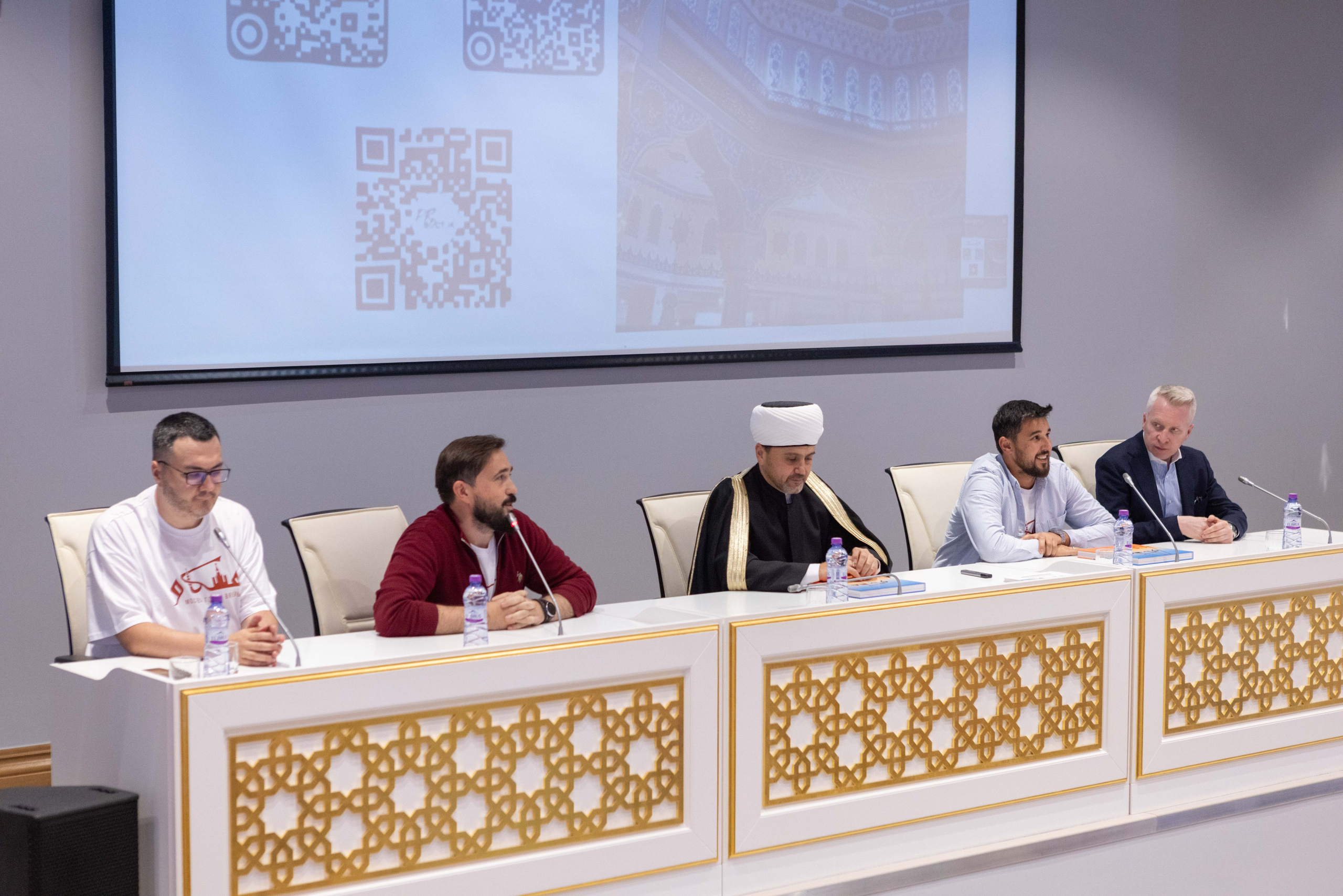 Репортаж с презентации книги — «Москва: город вязевый». Рекламный, предметный, репортажный, семейный фотограф и художник в Москве