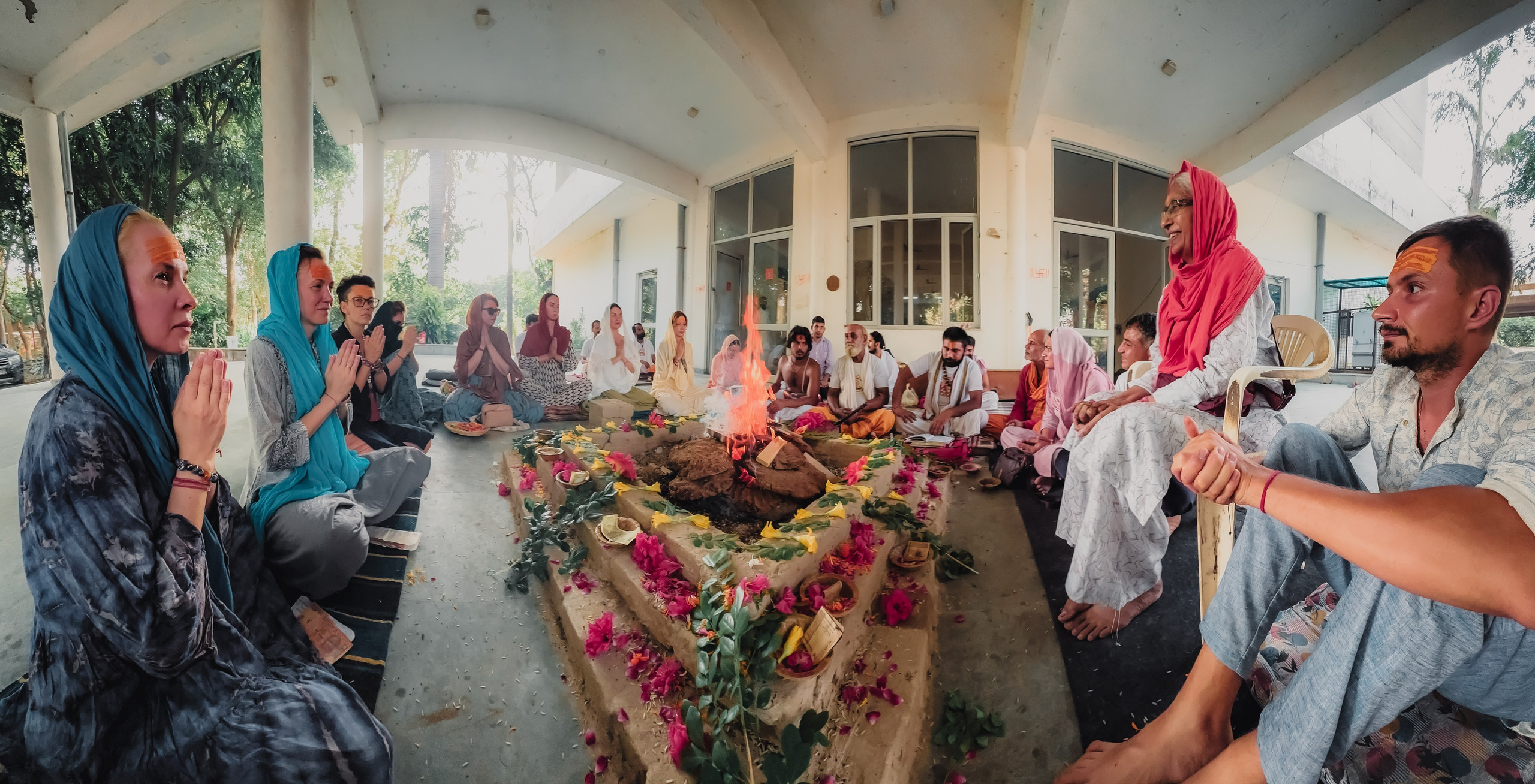 Pitri Paksha yagyas & poojas Devraha Baba ji ashram. Mariam Bagdasaryan