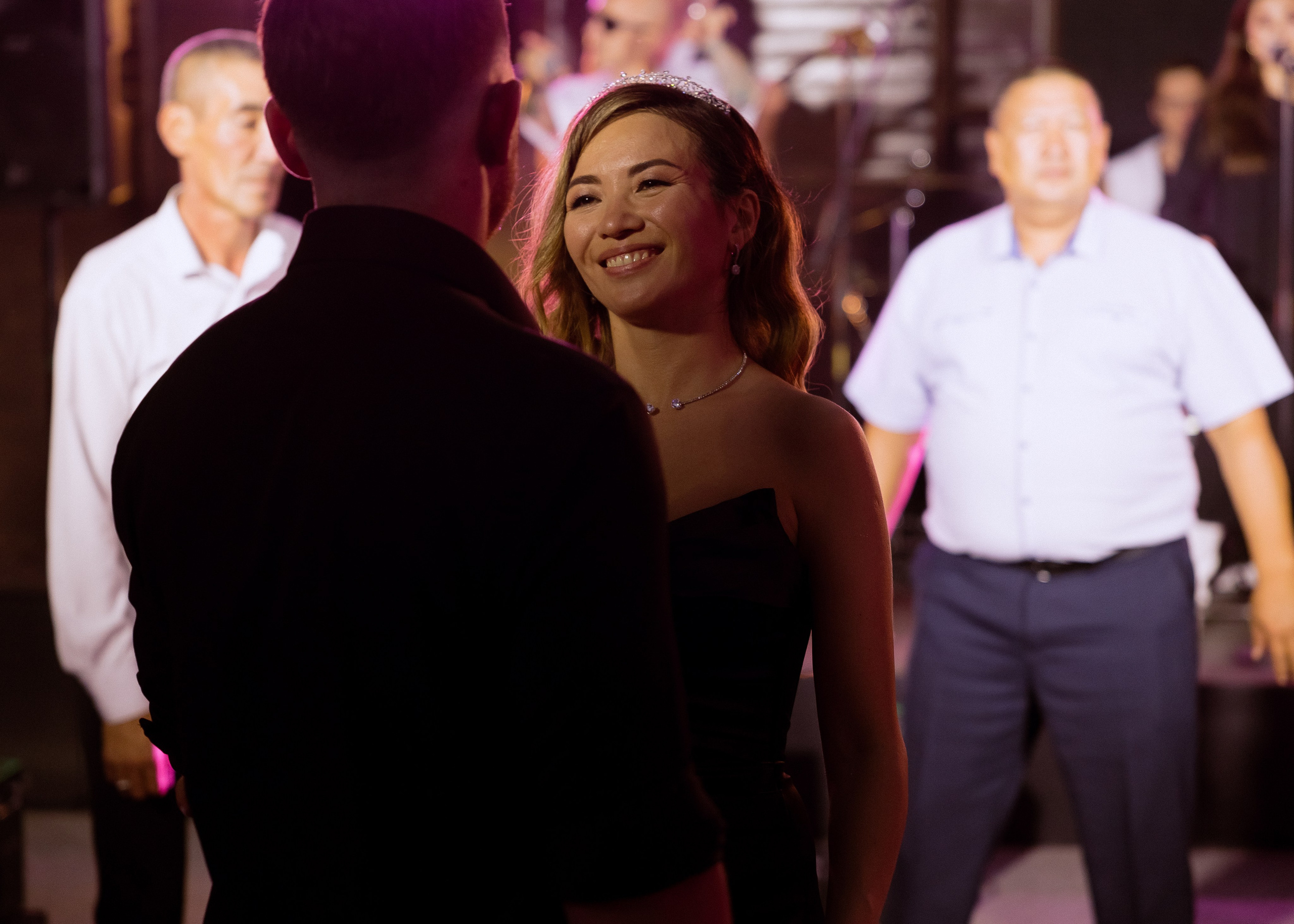 Дмитрий и Алита. Фотограф Эмиль Исякаев