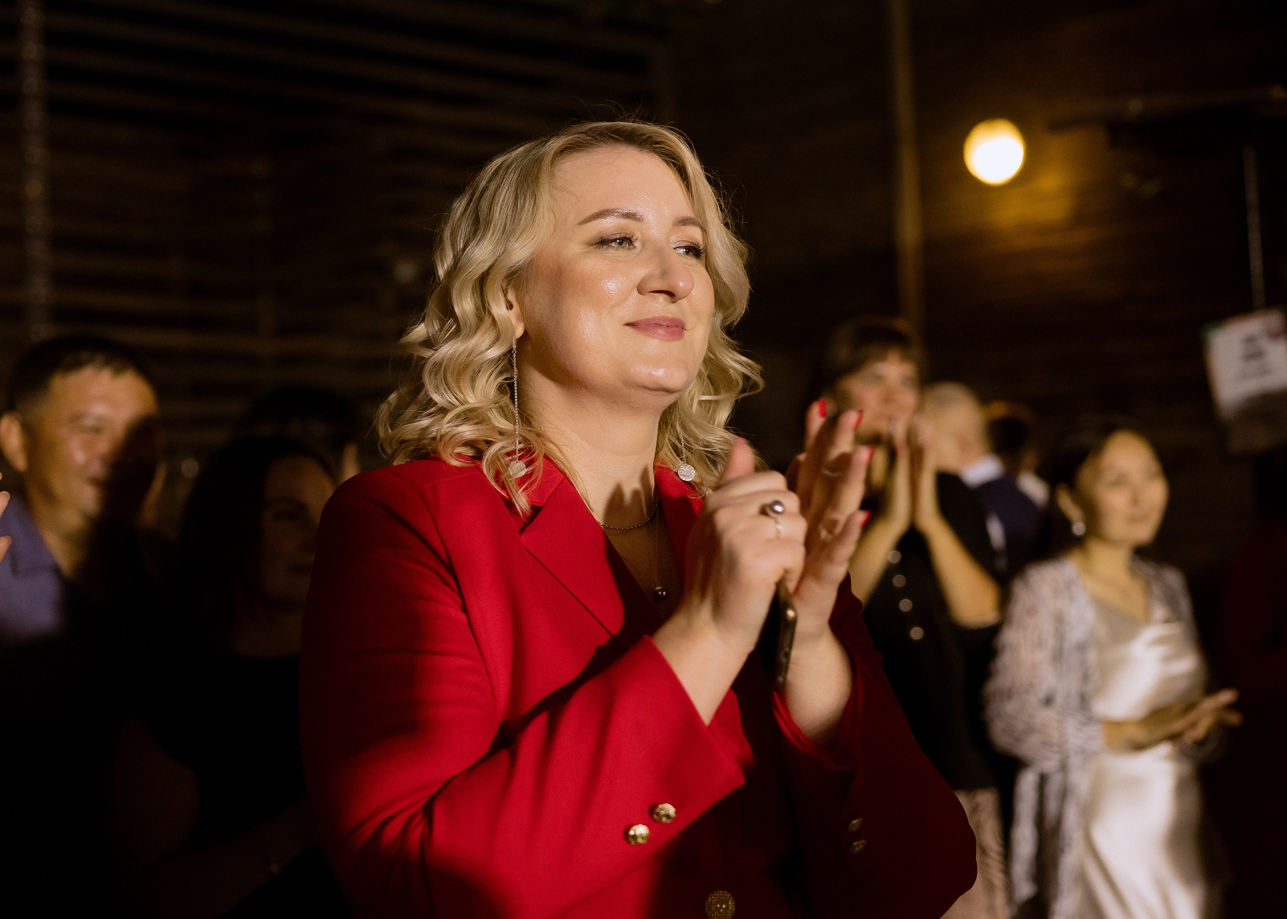 Дмитрий и Алита. Фотограф Эмиль Исякаев