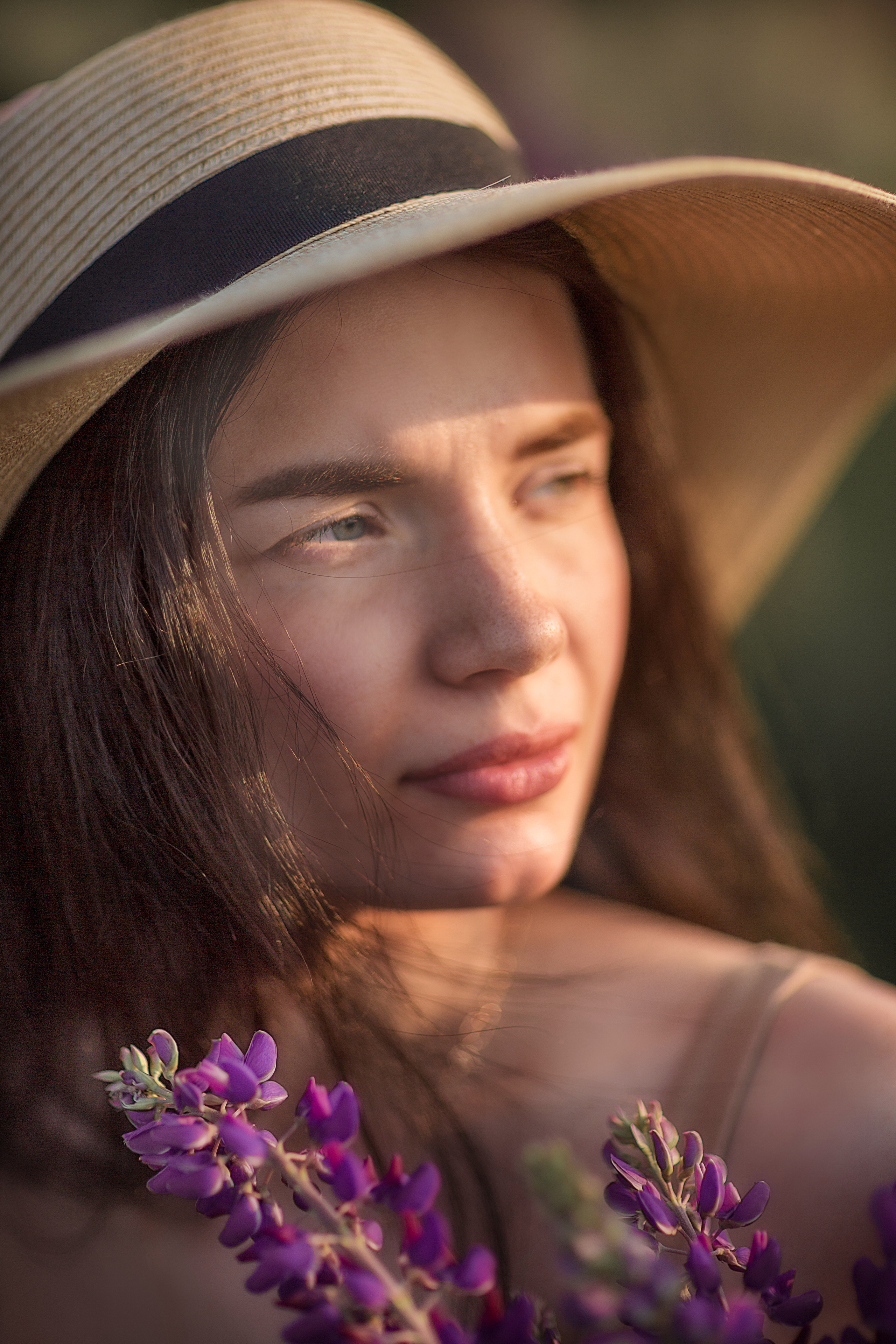 Фотосессия в люпинах с Ольгой. Детский и семейный фотограф в Санкт-Петербурге Светлана Тарасова