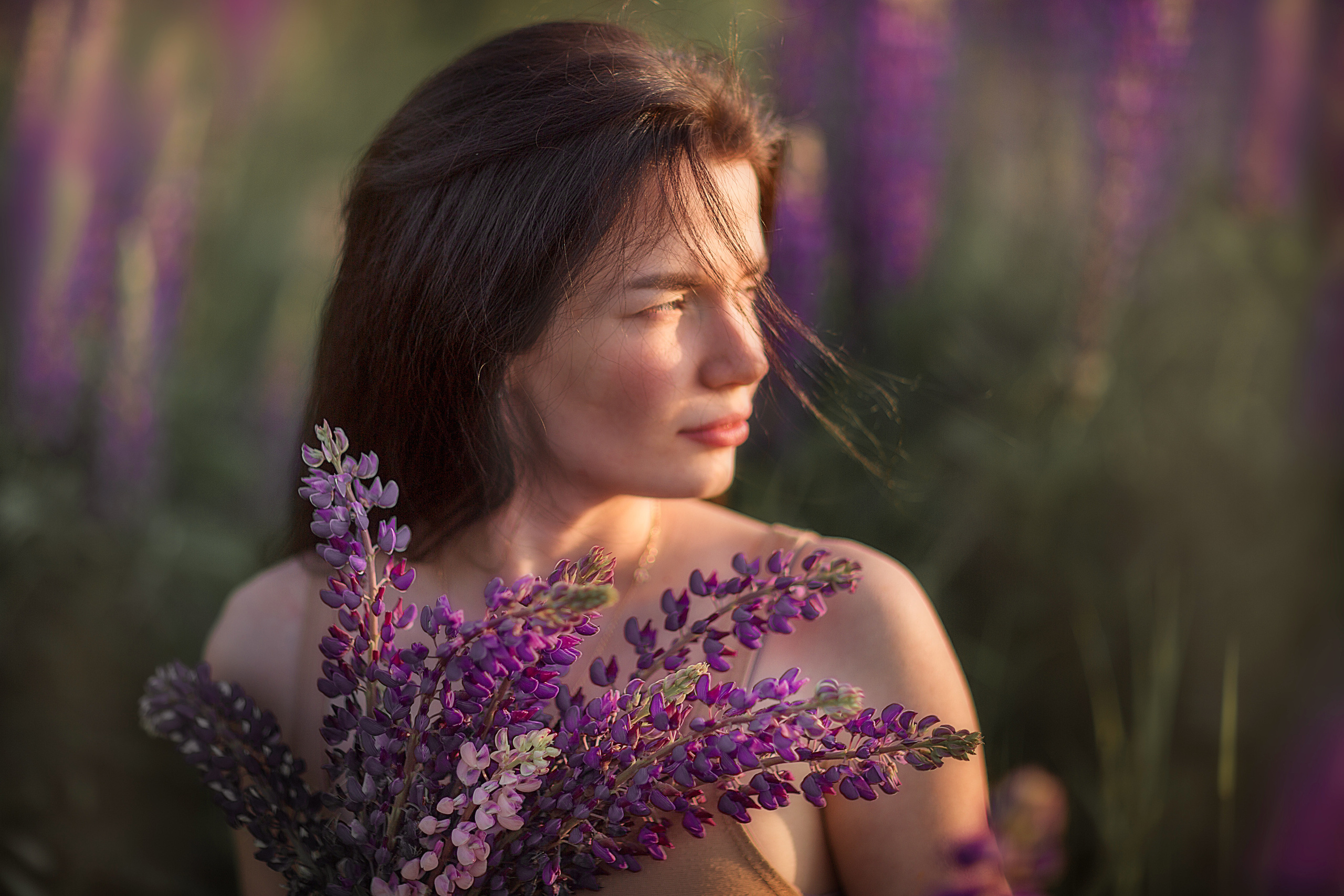 Фотосессия в люпинах с Ольгой. Детский и семейный фотограф в Санкт-Петербурге Светлана Тарасова