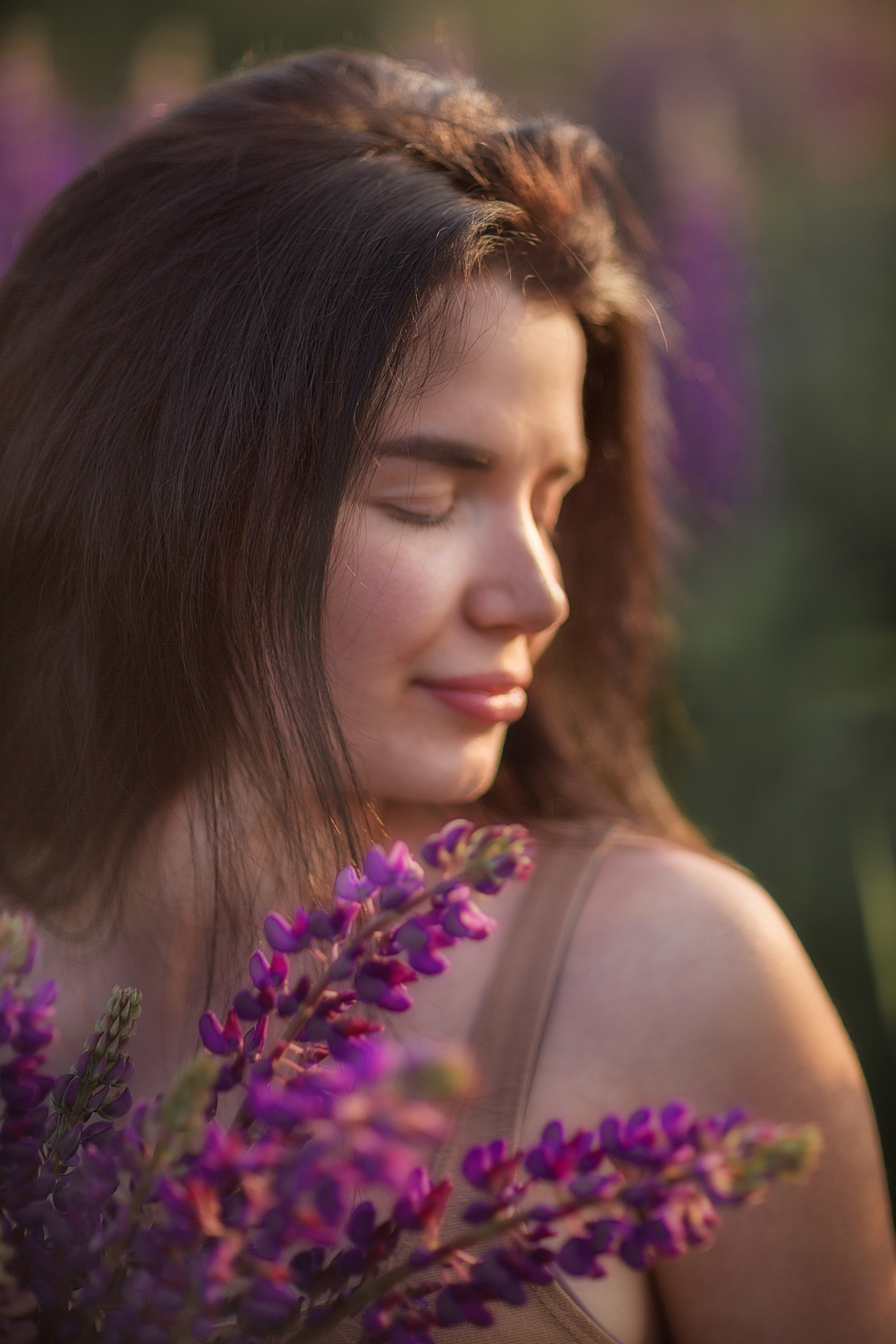 Фотосессия в люпинах с Ольгой. Детский и семейный фотограф в Санкт-Петербурге Светлана Тарасова
