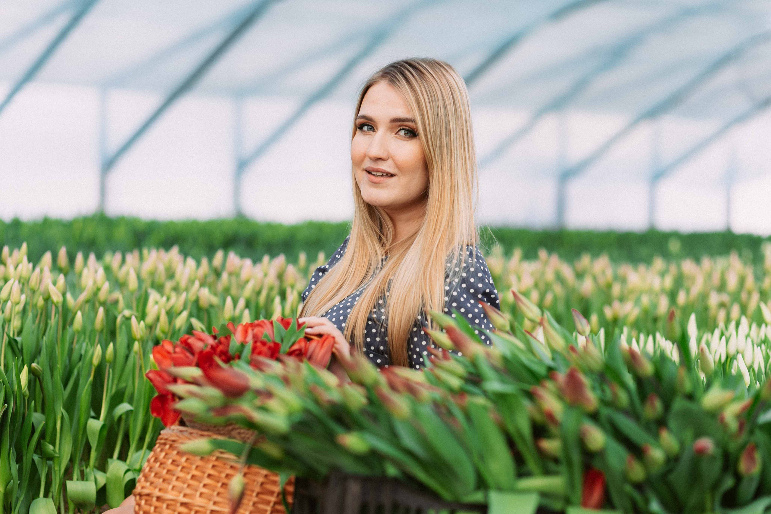 Lady&Flowers. Wedding and family photographer Nina Pavlovets