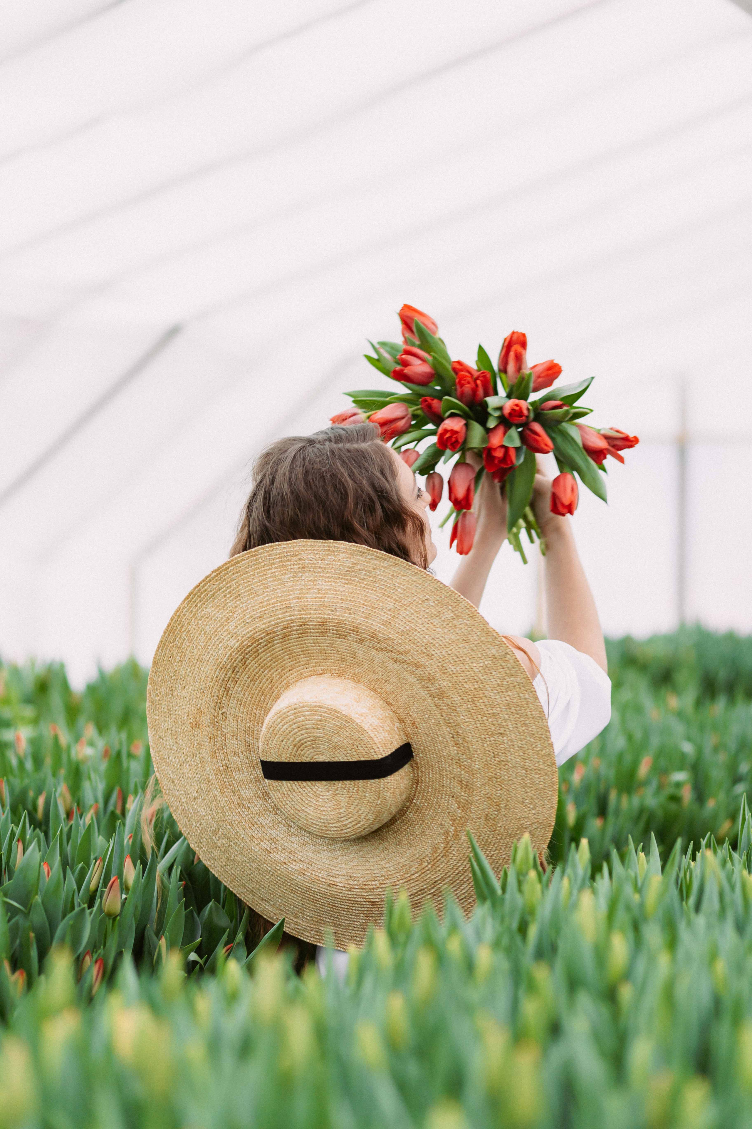Lady&Flowers. Wedding and family photographer Nina Pavlovets