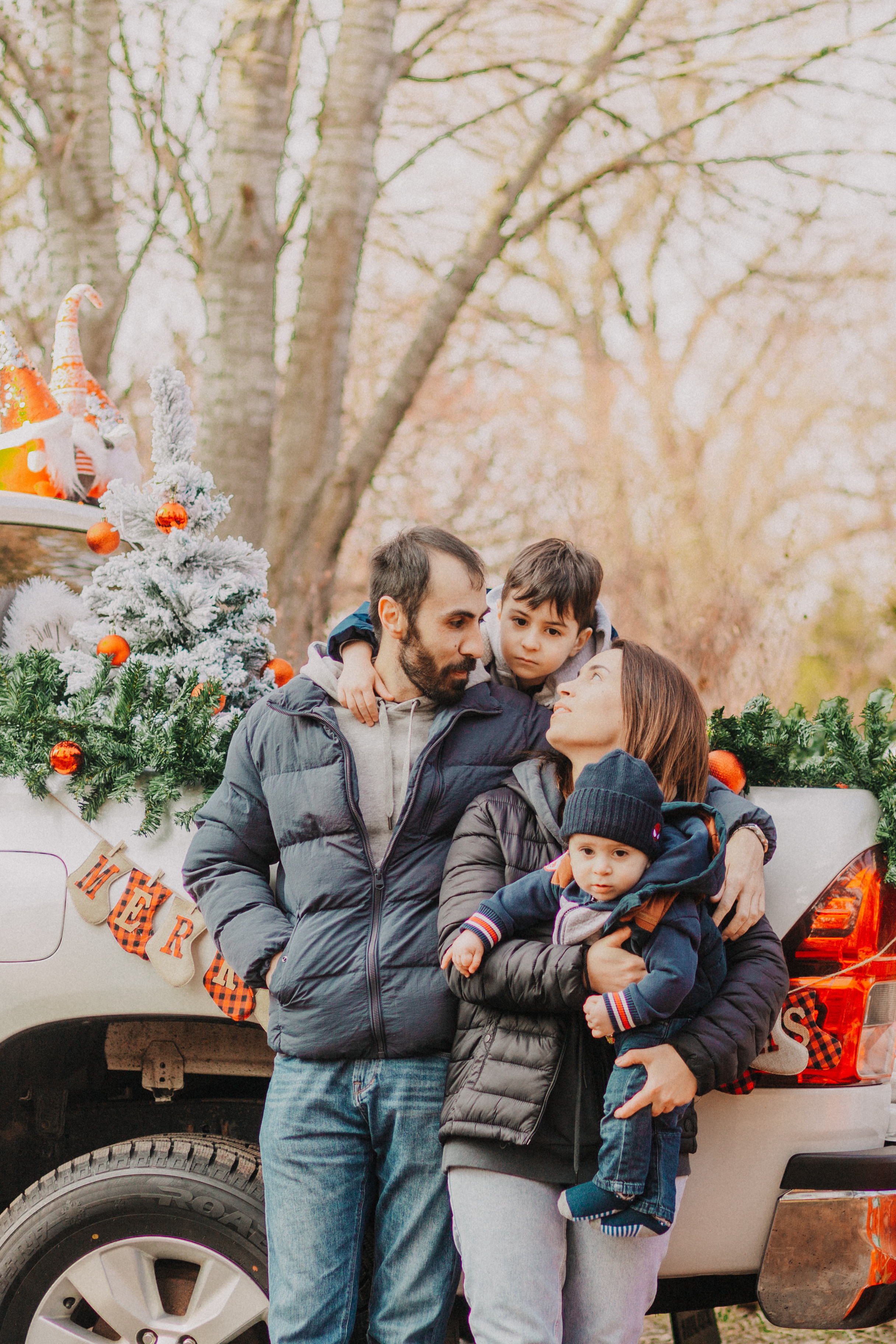 Beautiful Naira and her Family. Wedding and family photographer Nina Pavlovets