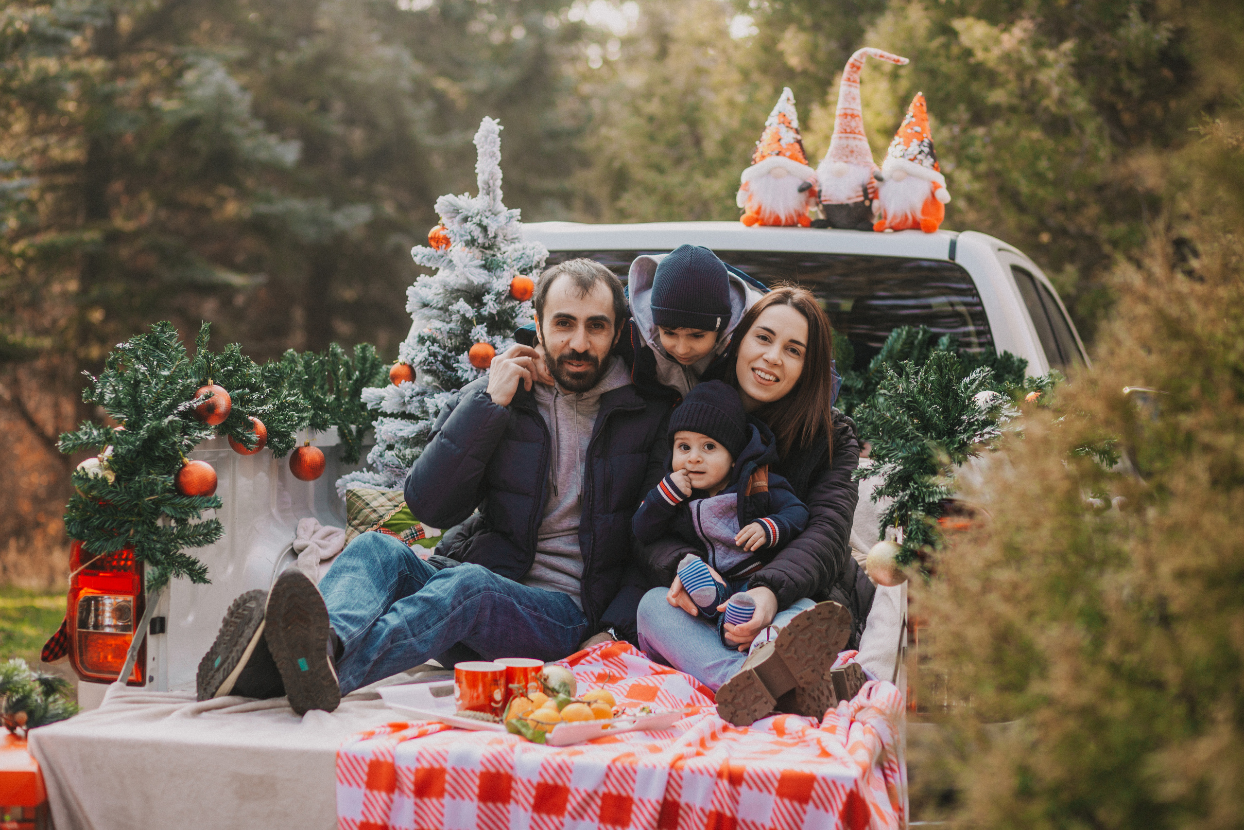 Beautiful Naira and her Family. Wedding and family photographer Nina Pavlovets