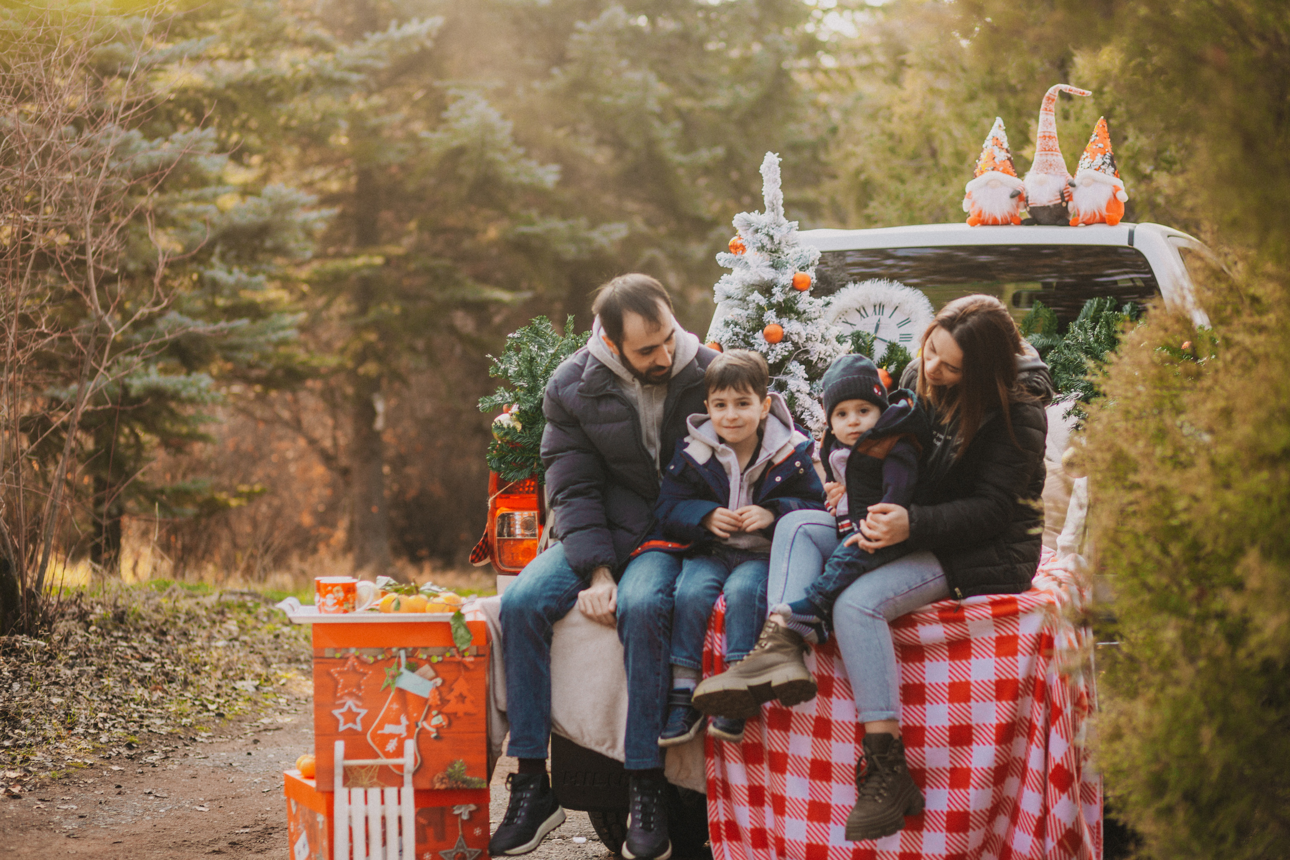 Beautiful Naira and her Family. Wedding and family photographer Nina Pavlovets