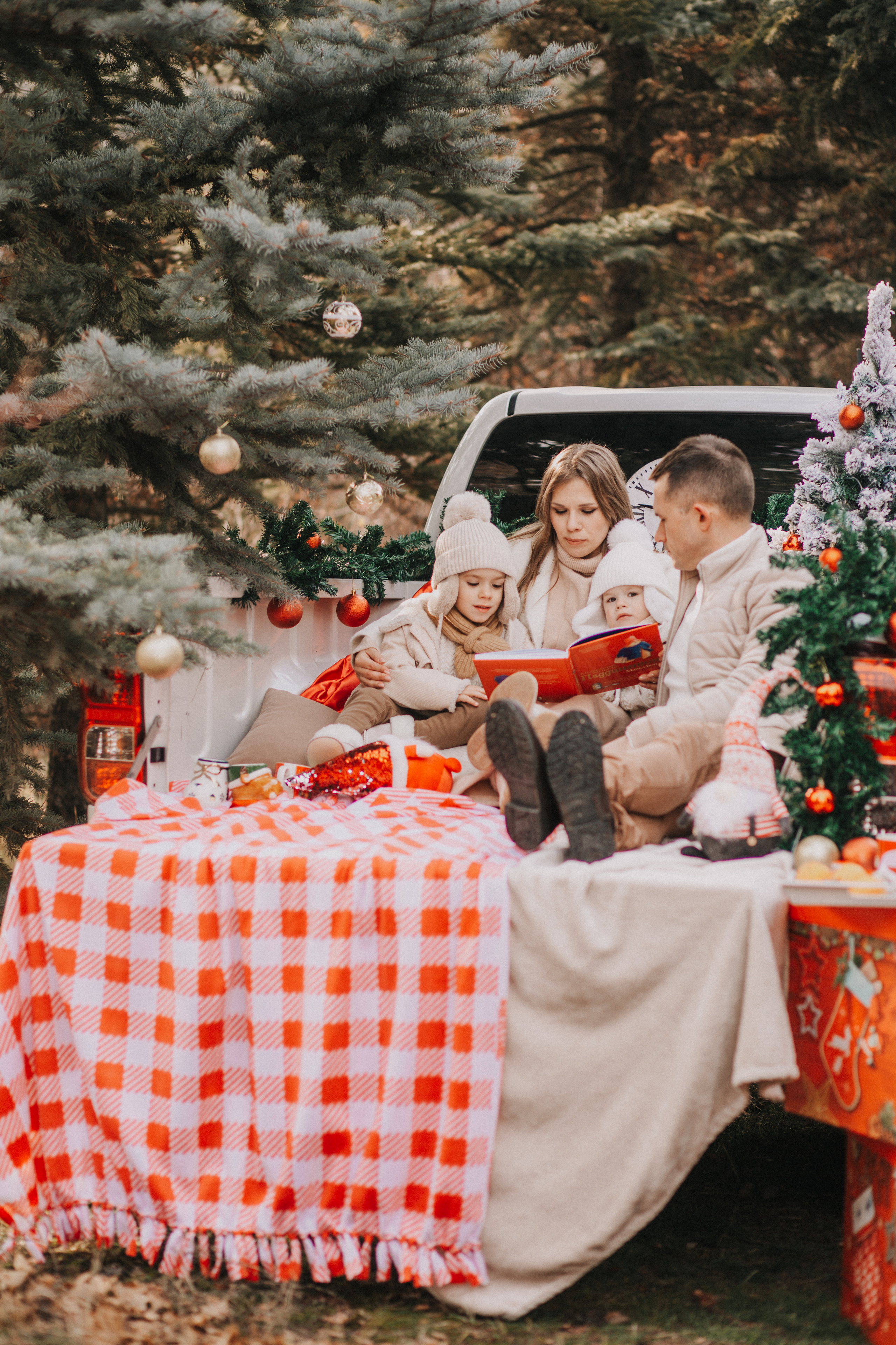 Veronica's Family. Wedding and family photographer Nina Pavlovets