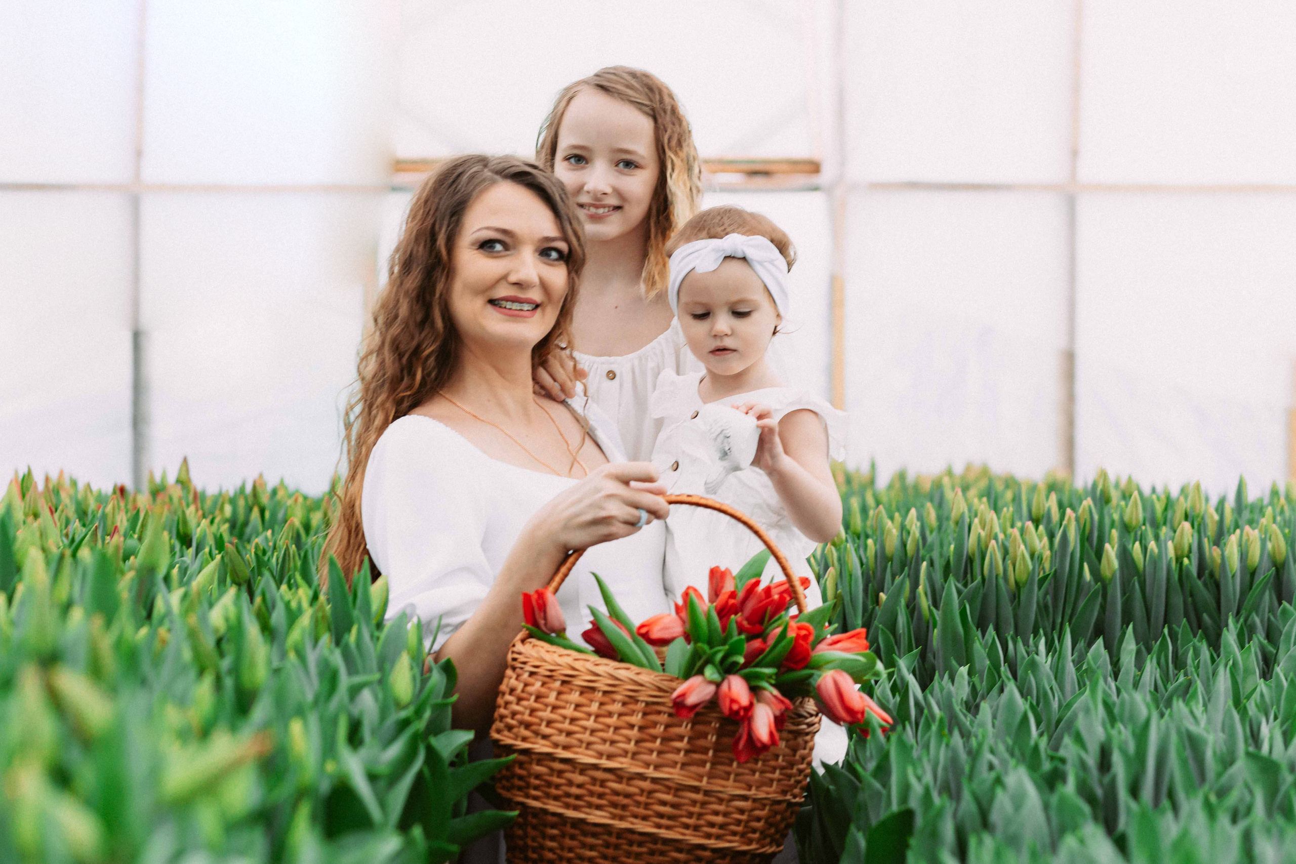Lady&Flowers. Wedding and family photographer Nina Pavlovets