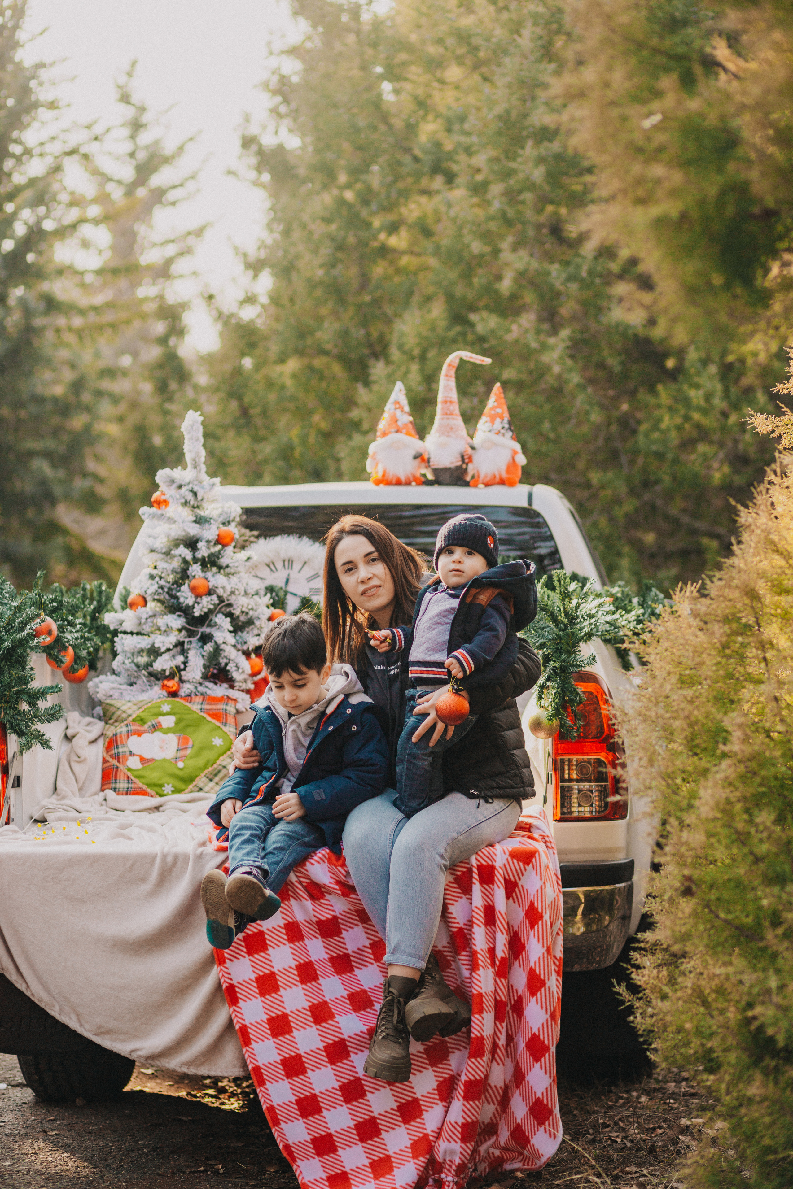 Beautiful Naira and her Family. Wedding and family photographer Nina Pavlovets