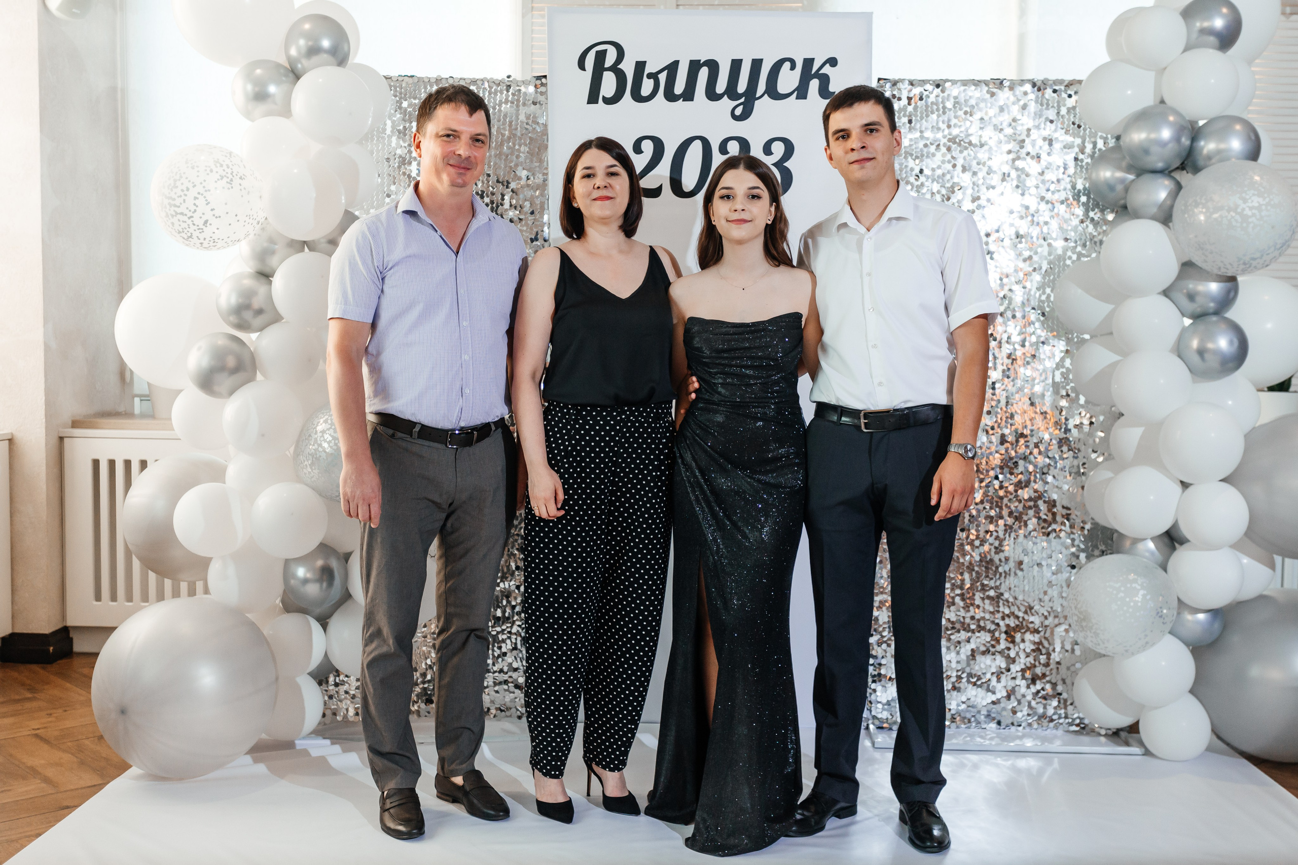 Выпускной 11 «А». Школа № 42. Свадебный фотограф в Краснодаре Николай Крауз