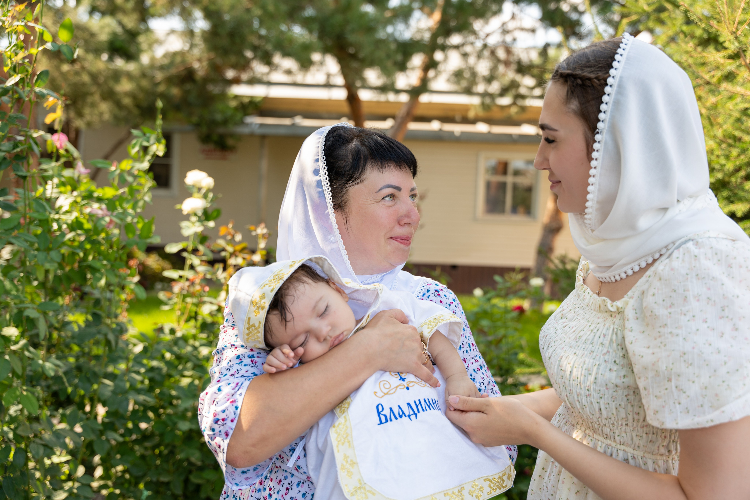 Крещение малыша Владимира: начало духовного пути. Фотограф |Ленинск, Волжский, Волгоград| Наталья Савилова