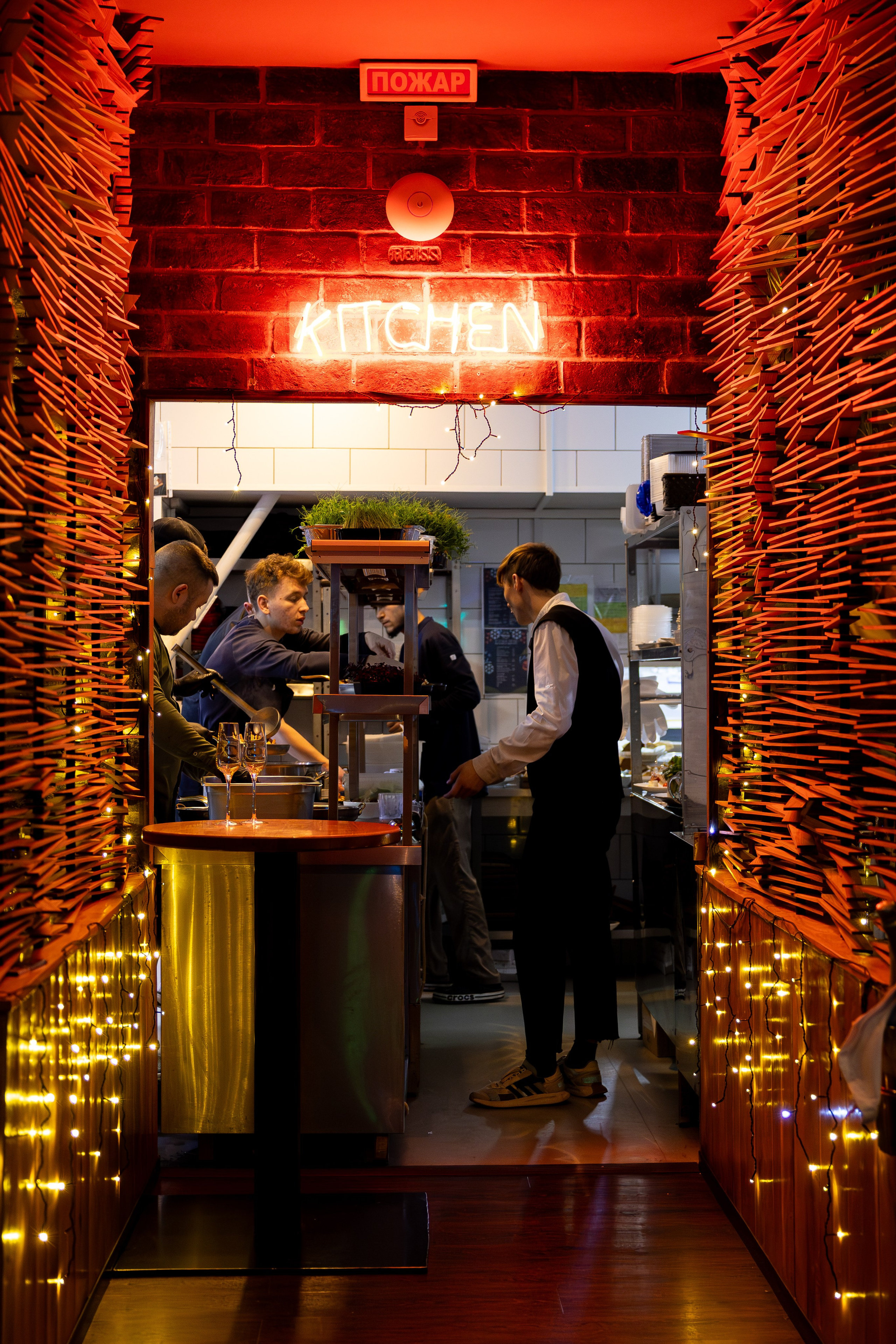 Новогодняя ночь 2026 в панорамном ресторане «Чайка». Дженбаз Павел — фотограф в Ялте