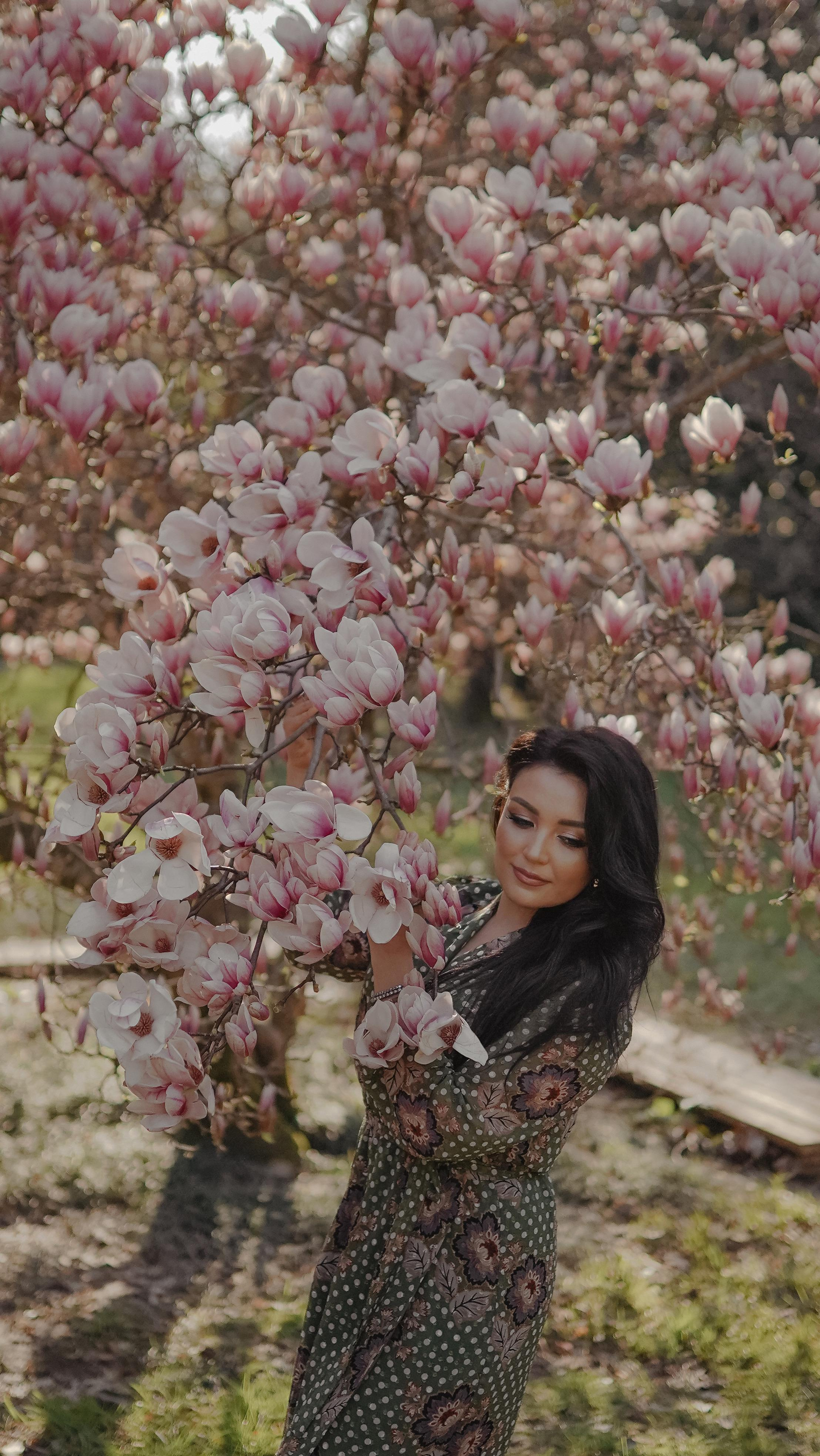 ЦВЕТЕНИЕ. Милана Довгаль - семейный фотограф и видеограф  в Адлере и Сочи