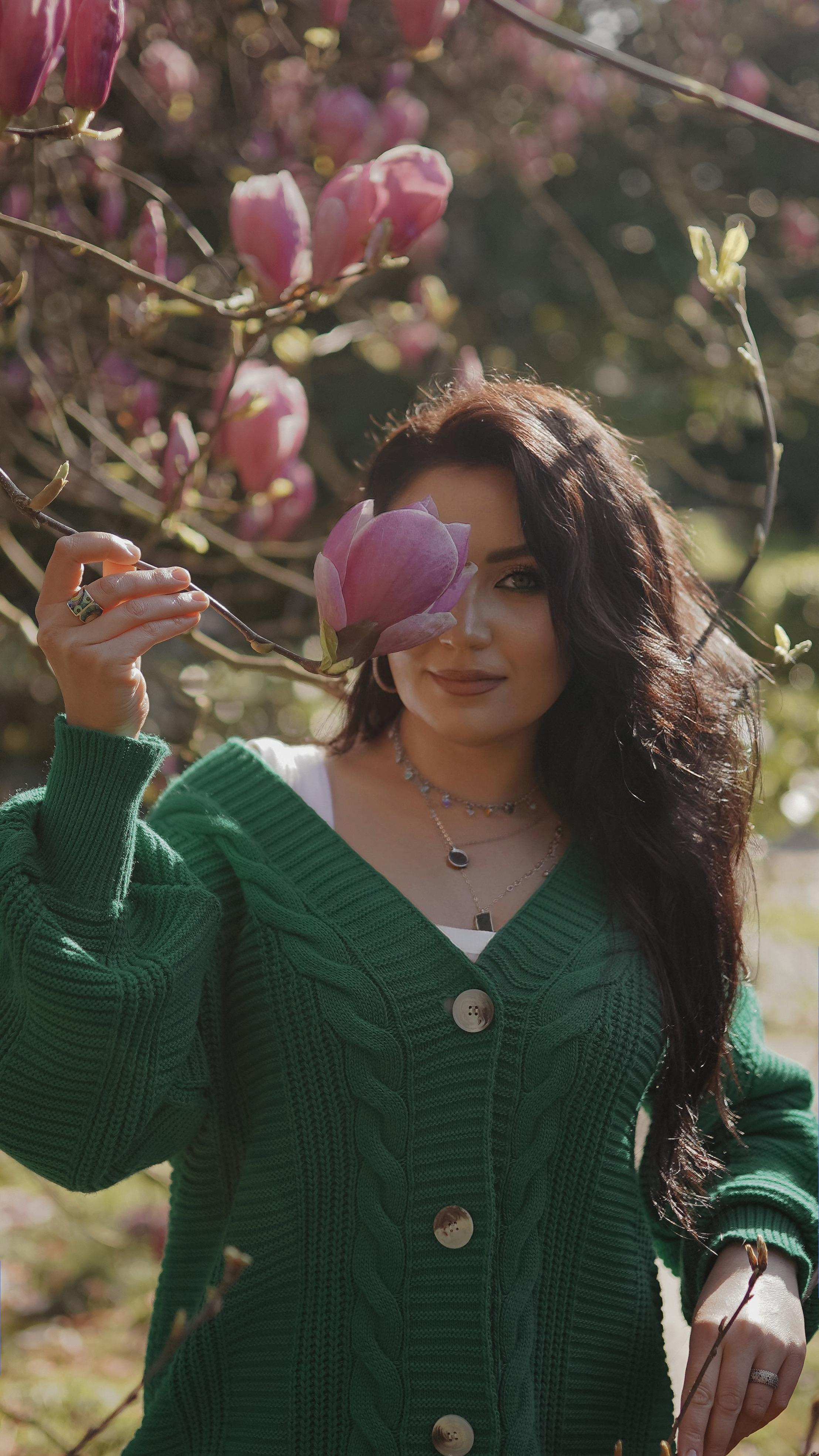 ЦВЕТЕНИЕ. Милана Довгаль - семейный фотограф и видеограф  в Адлере и Сочи