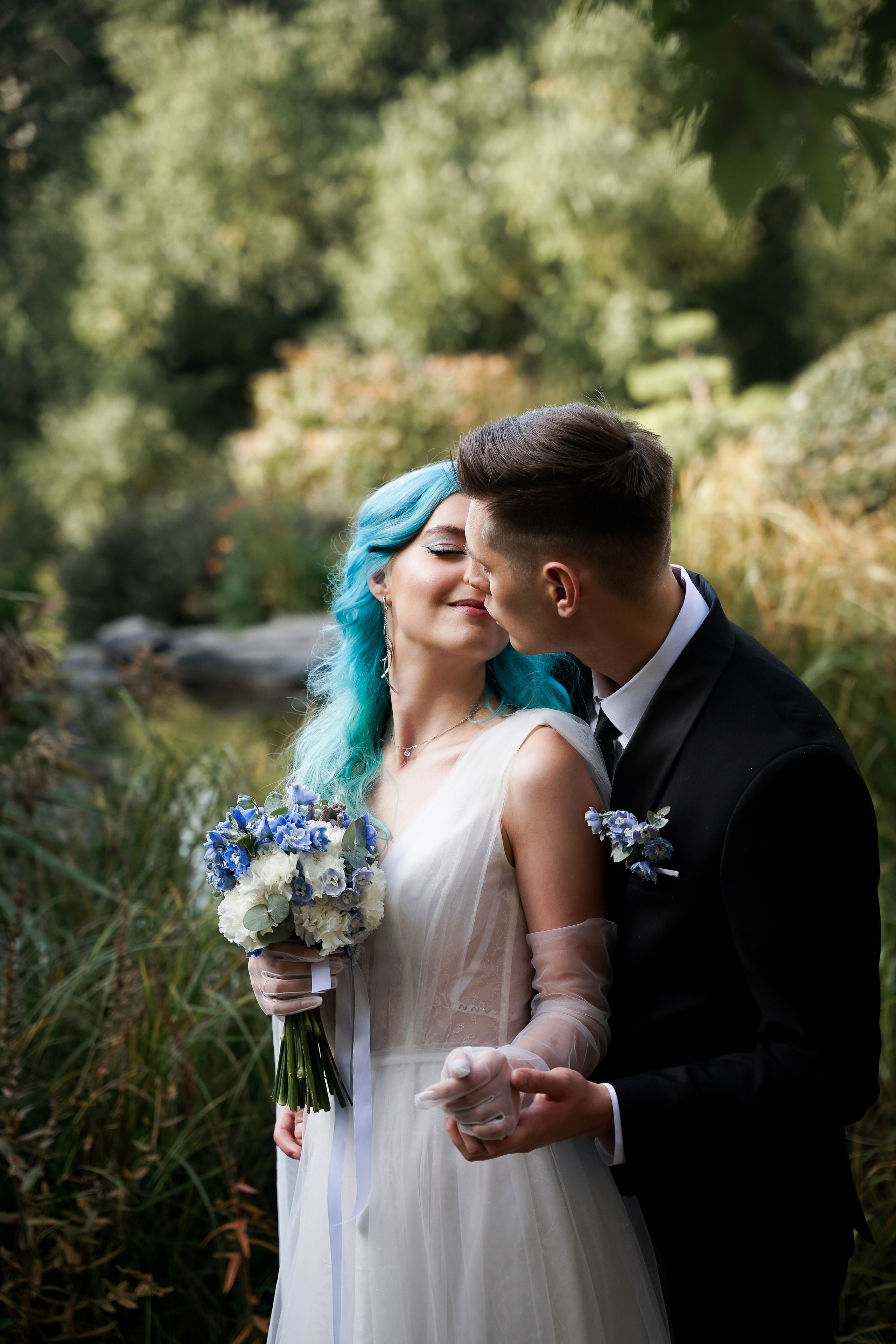 Свадебная прогулка в парке Екатеринбурга