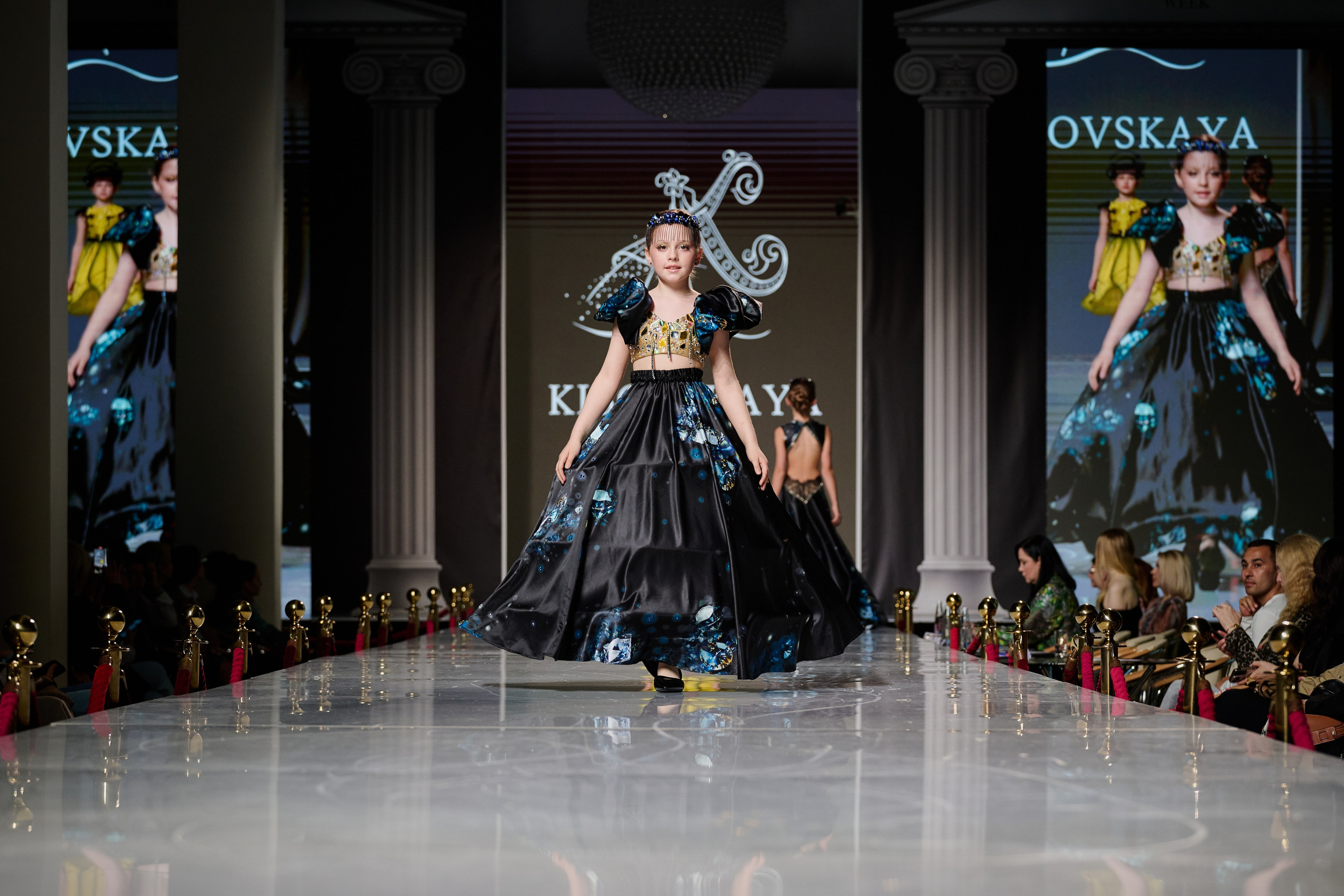 ESTET FASHION WEEK ВЕСНА — 2025. Фотограф Роман Адлер