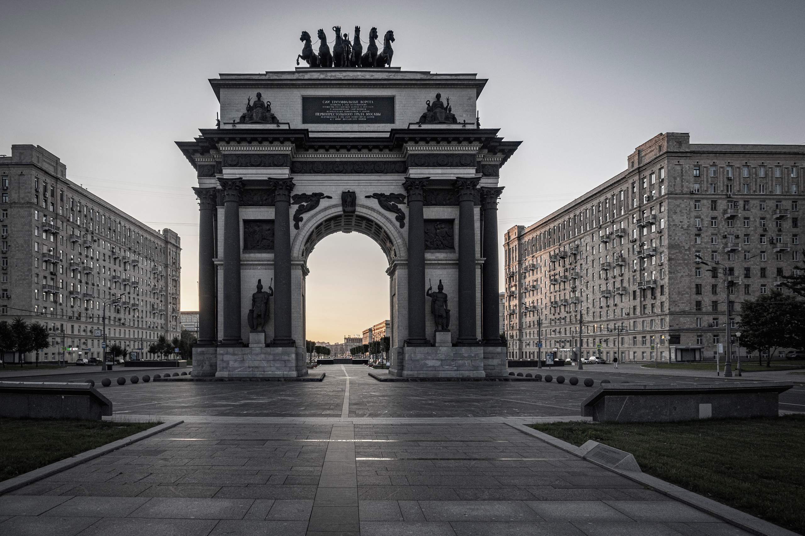 Ночная Москва. Июль 2023. Фотограф Роман Адлер