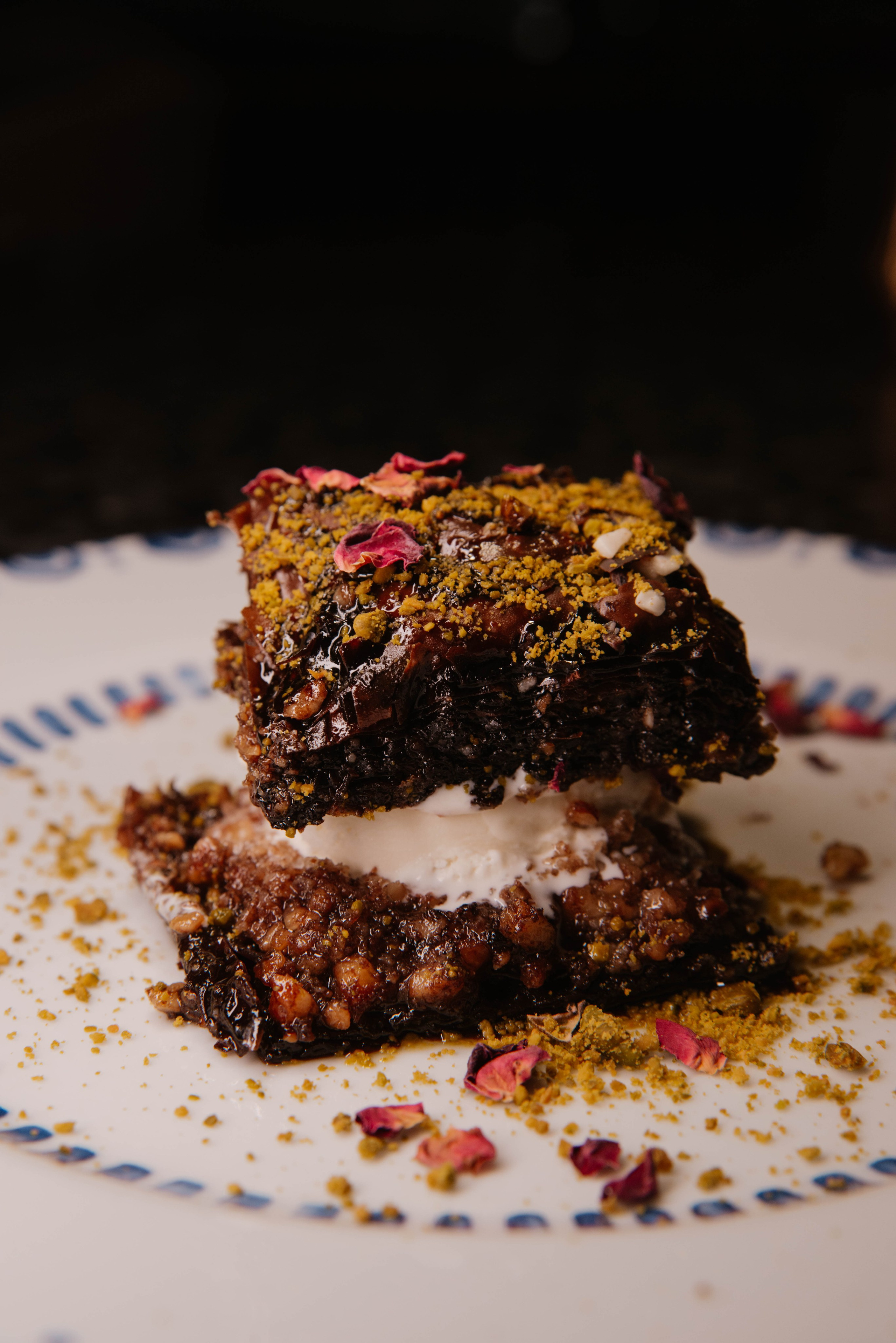 Контент и визуал для ресторана Ливингстон. Ксения Glossa. Портретный и репортажный фотограф в Самаре