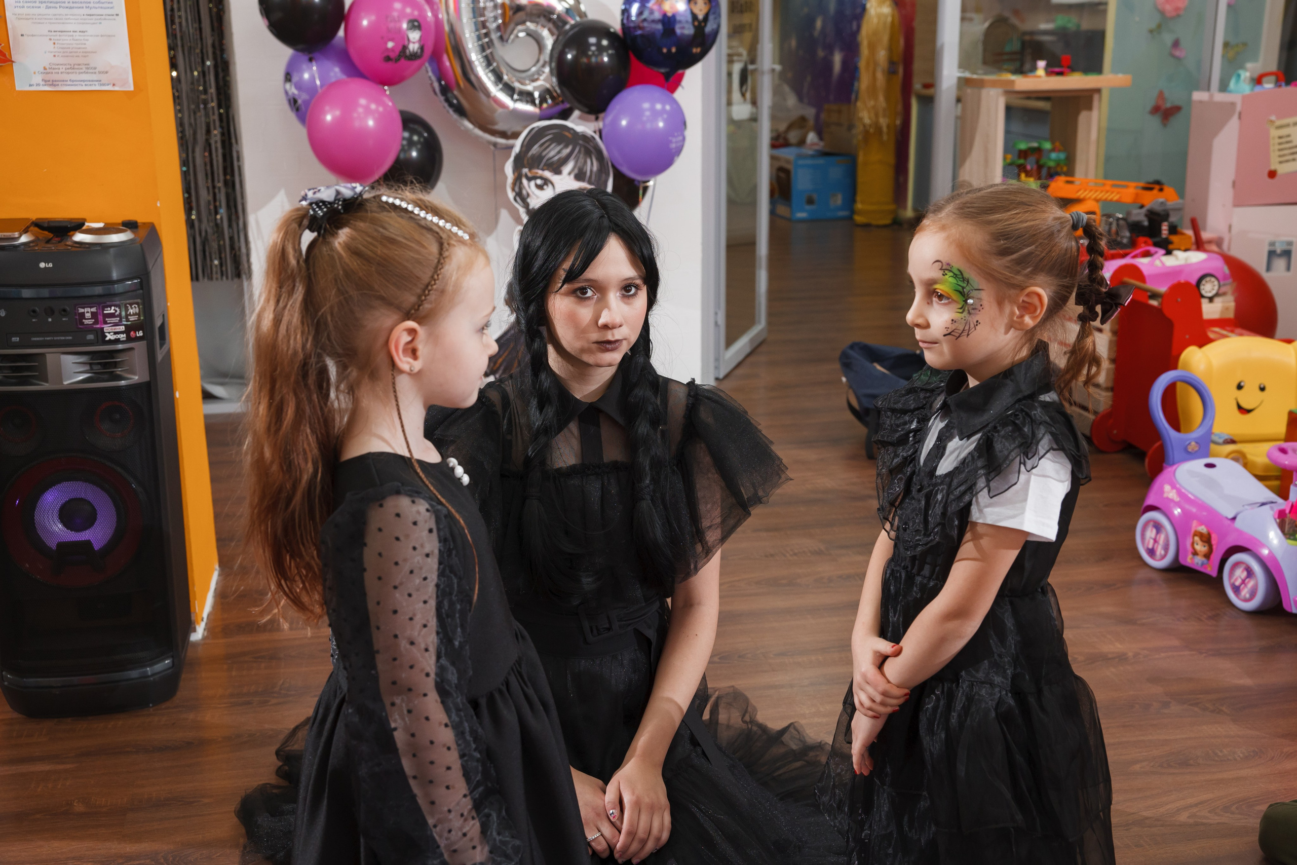 День рождения Маши в стиле «Wednesday». Свадебный и репортажный фотограф (Москва, Королев и другие)