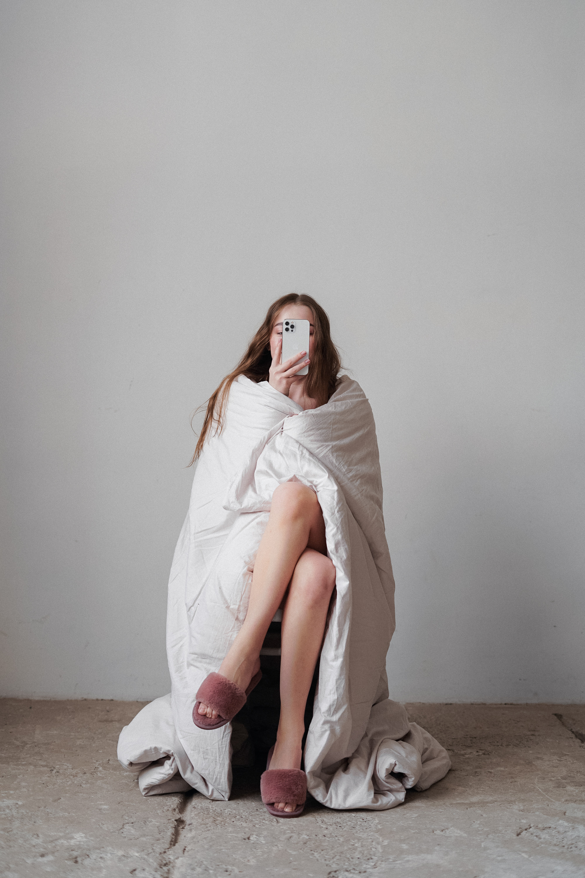 Реклама магазина и шоурума Геленджик. VISUAL ARTIST · KRONGAUZ ANASTASIA